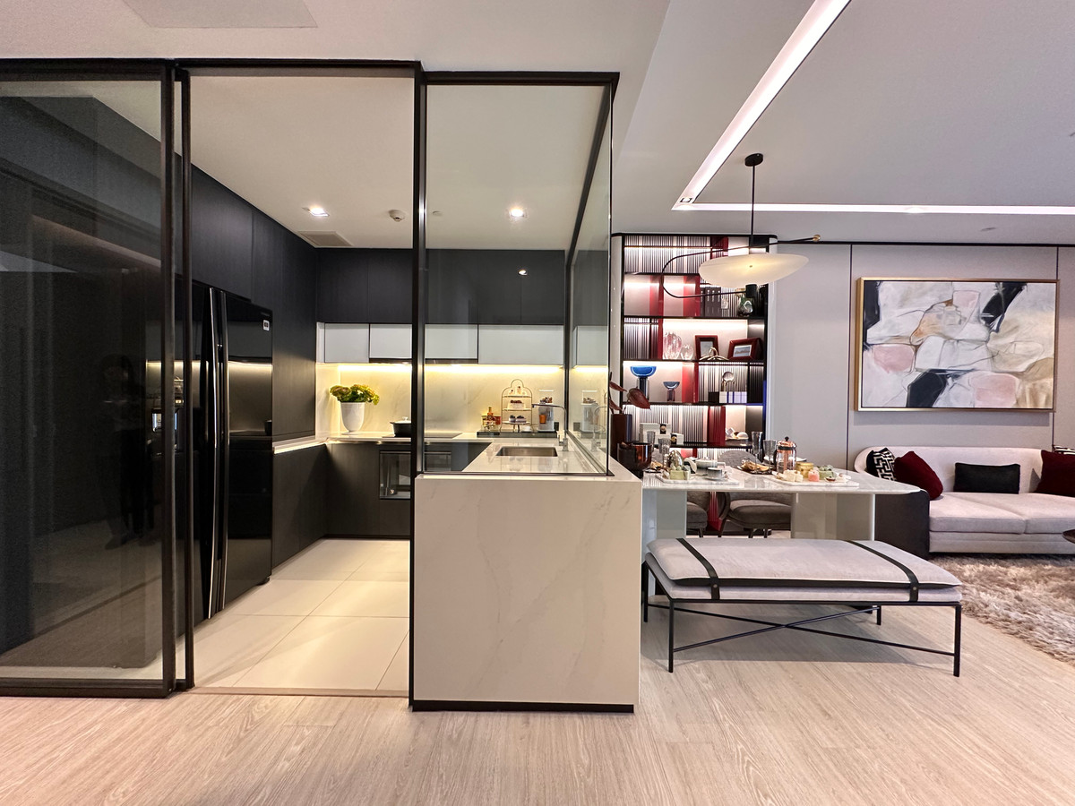 The Room Sukhumvit 38 พื้นที่ 90 ตร.ม. พร้อม 2 ห้องนอน 2 ห้องน้ำ ใช้งานเป็นสัดส่วน The Room Sukhumvit 38 พื้นที่ 90 ตร.ม. พร้อม 2 ห้องนอน 2 ห้องน้ำ ใช้งานเป็นสัดส่วน