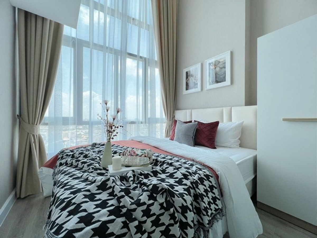 Metro Sky Condo