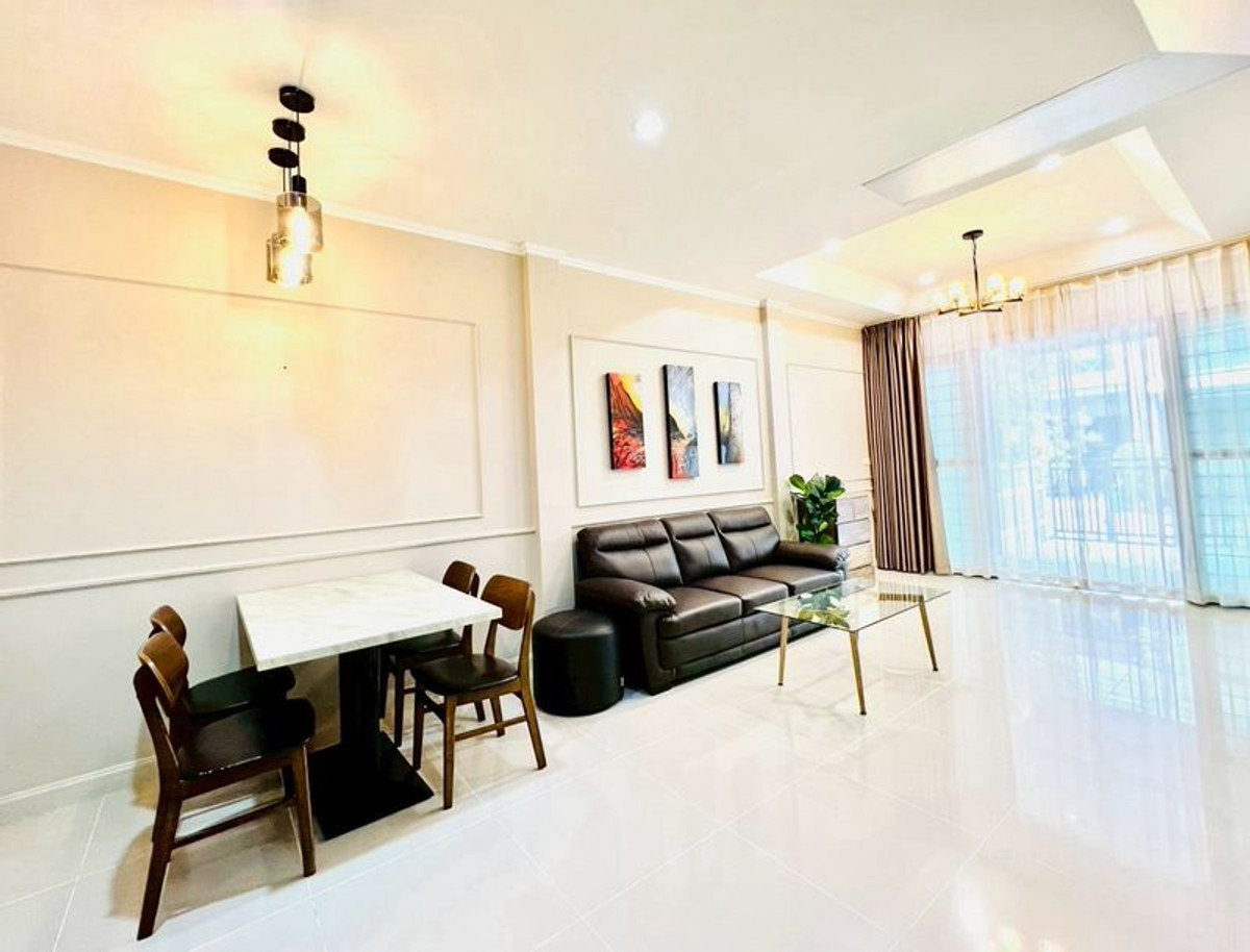 ให้เช่าทาวน์โฮมส์ใกล้ห้าง Paradise Park Srinakarin 3ชั้น ขนาด 24 ตรว./ พื้นที่ใช้สอย180 ตรม  /2 ห้องนั่งเล่น/ 3 ห้องนอน/ 4ห้องน้ำ – รูปที่ 3