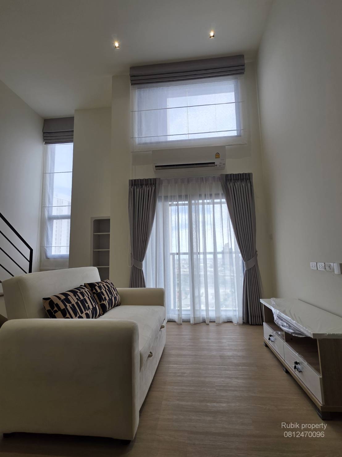 🏙️✨ For Rent | Na Reva Charoennakhon ✨🏙️ RB1999 Beautiful Duplex condo with high ceiling design 🏙️✨ For Rent | Na Reva Charoennakhon ✨🏙️ RB1999 Beautiful Duplex condo with high ceiling design