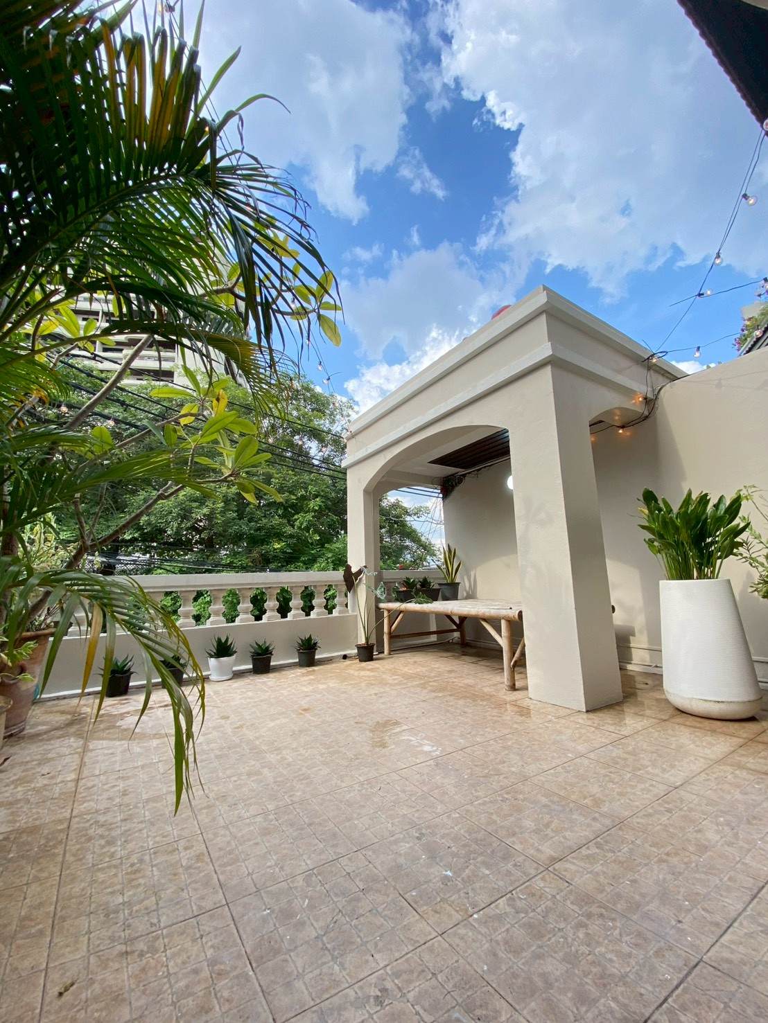 For Rent: 4-Story Townhouse in Ekkamai 6 Beds, Fully Furnished For Rent: 4-Story Townhouse in Ekkamai 6 Beds, Fully Furnished