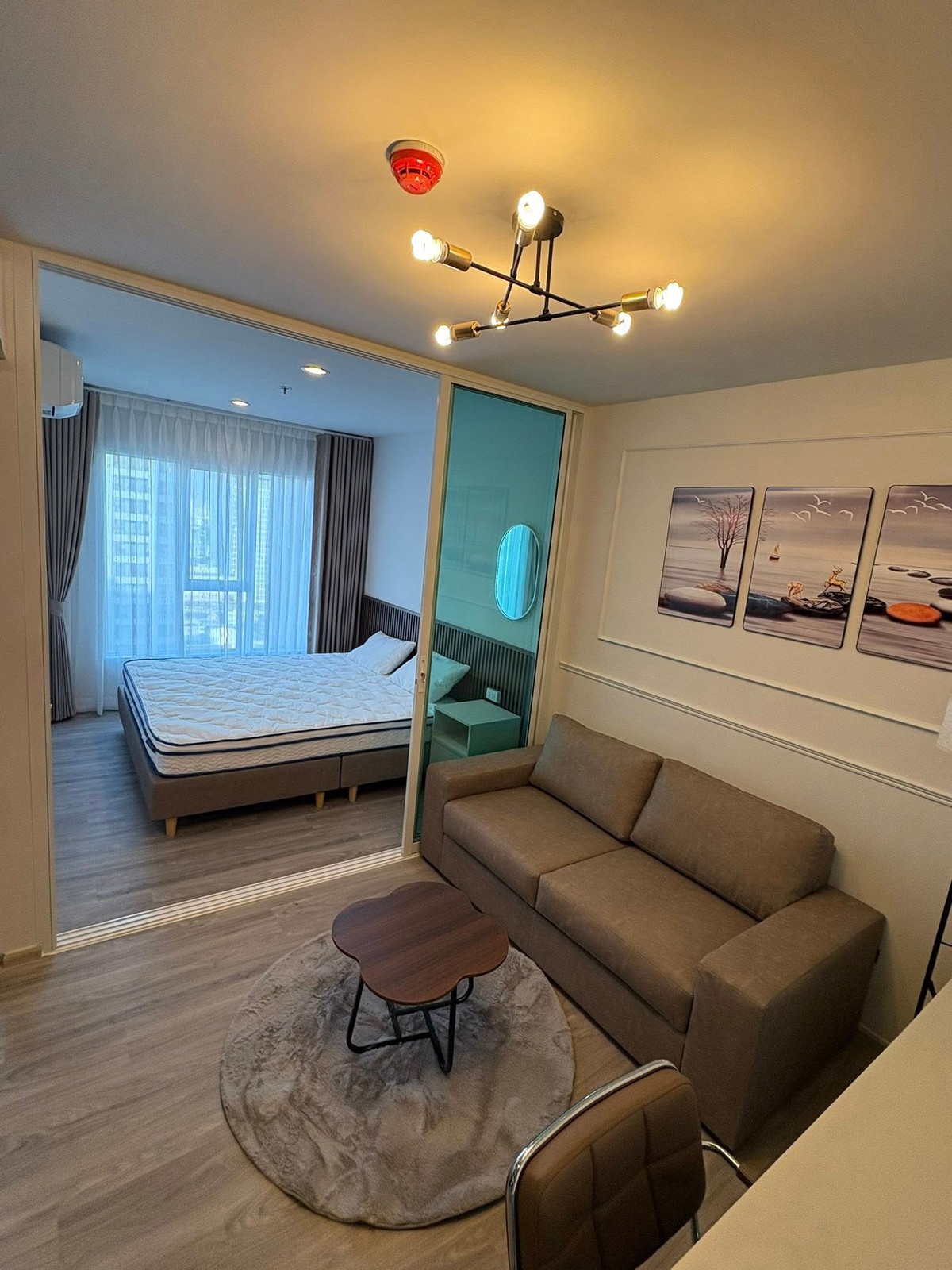 For Rent : รีเจ้นท์โฮม บางนา ใกล้Bts 1ห้องนอน 1ห้องน้ำ ห้องสวย เฟอร์นิเจอร์ครบ พร้อมเข้าอยู่