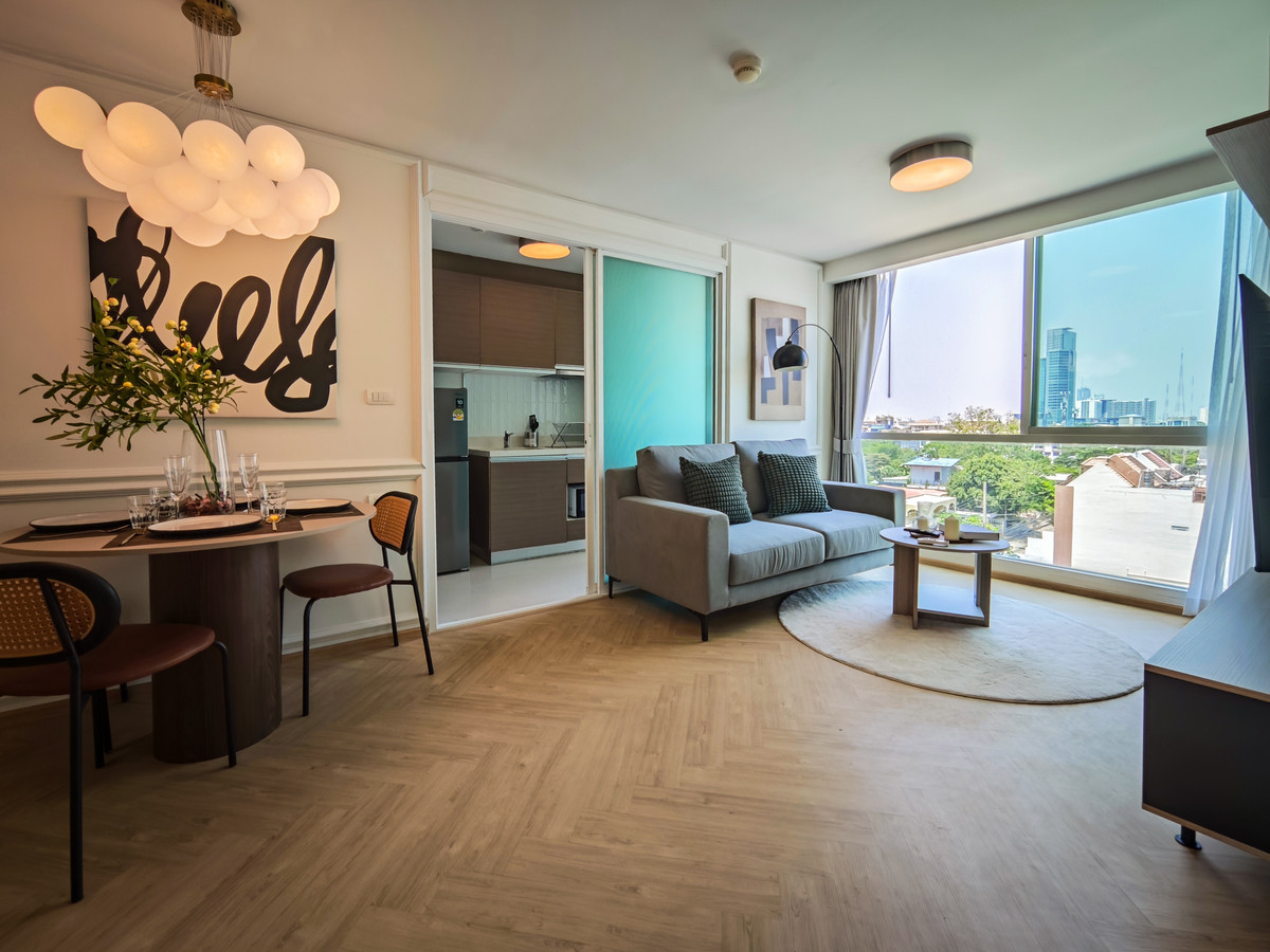 2 Bed / 1BR+Work Room | 45 sqm | Renovated | Near BTS Ari & Saphan Khwai 2 Bed / 1BR+Work Room | 45 sqm | Renovated | Near BTS Ari & Saphan Khwai