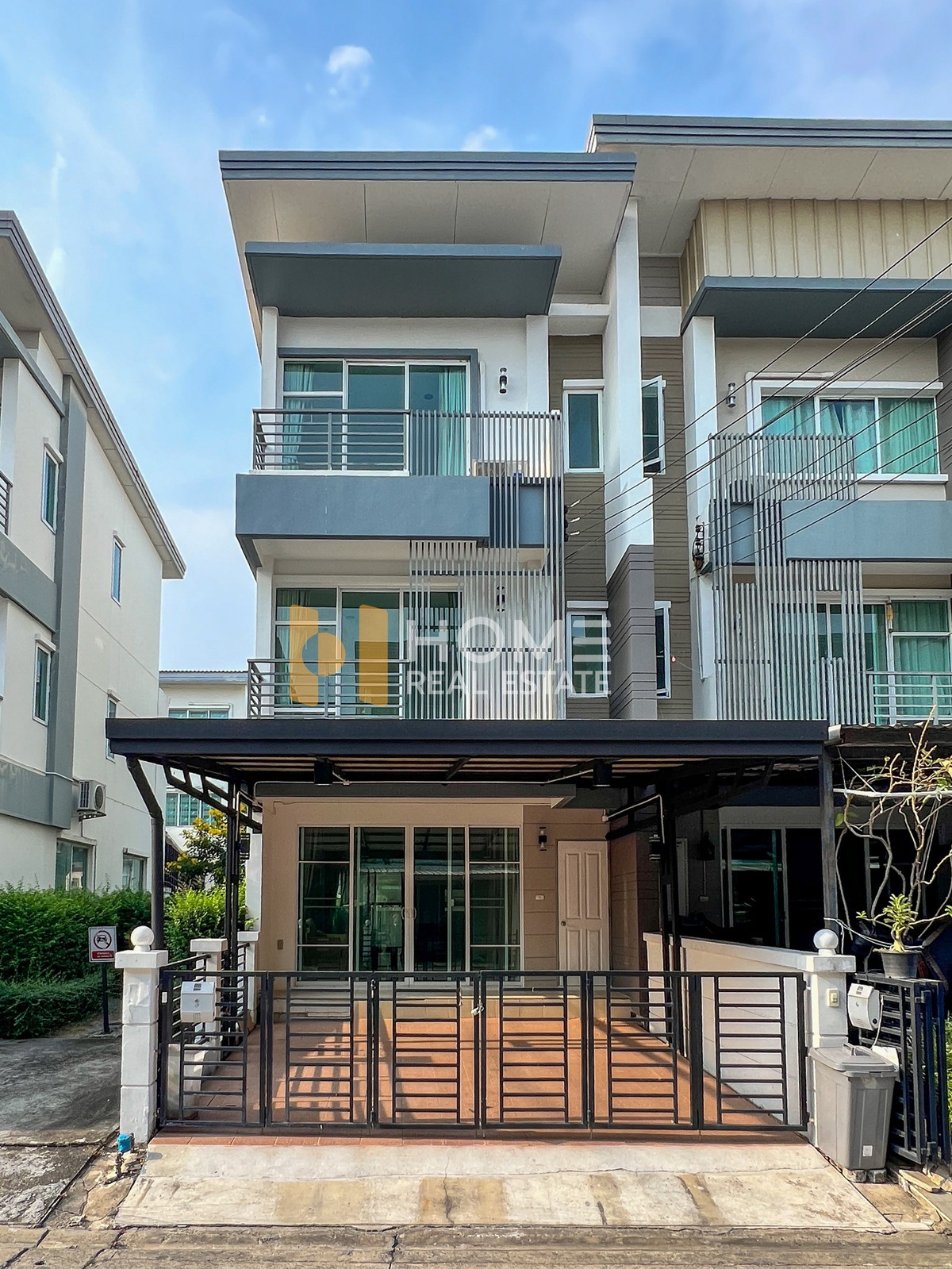 Corner house, Krungthep Kreetha, can be extended, wide space behind the house 🔥 Town Avenue Rama 9 / 3 bedrooms (for sale), Town Avenue Rama 9 / 3 Bedrooms (FOR SALE) BZD172 Corner house, Krungthep Kreetha, can be extended, wide space behind the house 🔥 Town Avenue Rama 9 / 3 bedrooms (for sale), Town Avenue Rama 9 / 3 Bedrooms (FOR SALE) BZD172