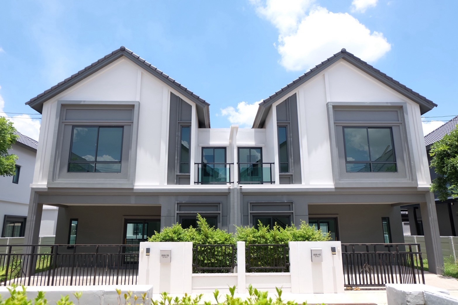 New house for sale, ready to move in, Britannia Udon Dusadee project.