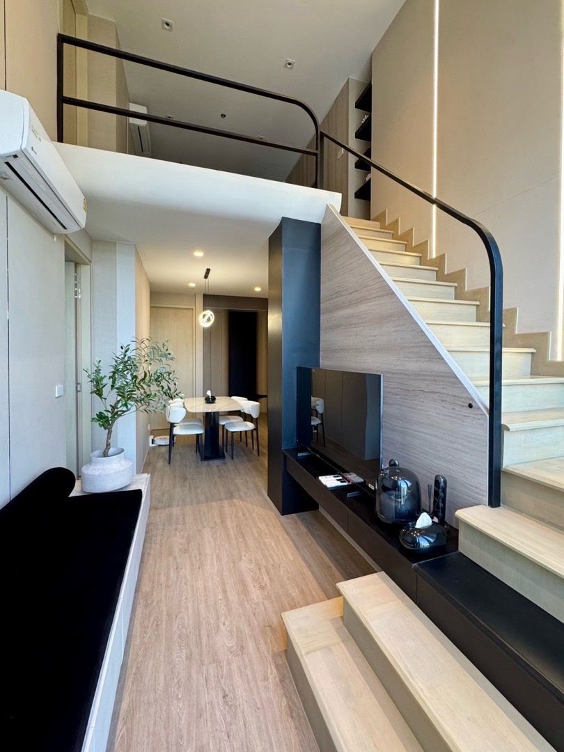 Noble State 3 bedrooms 90k/month Noble State 3 bedrooms 90k/month