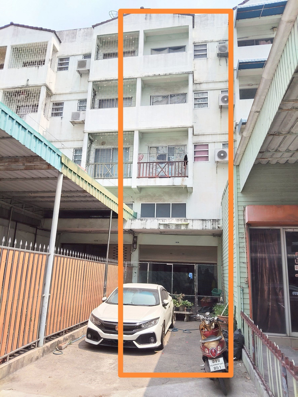 96389 - ขายด่วน! อาคารพาณิชย์ 4 ชั้น ราคาถูกสุดในย่านนี้ ย้ายไปอยู่ต่างประเทศ รีบขาย 96389 - ขายด่วน! อาคารพาณิชย์ 4 ชั้น ราคาถูกสุดในย่านนี้ ย้ายไปอยู่ต่างประเทศ รีบขาย