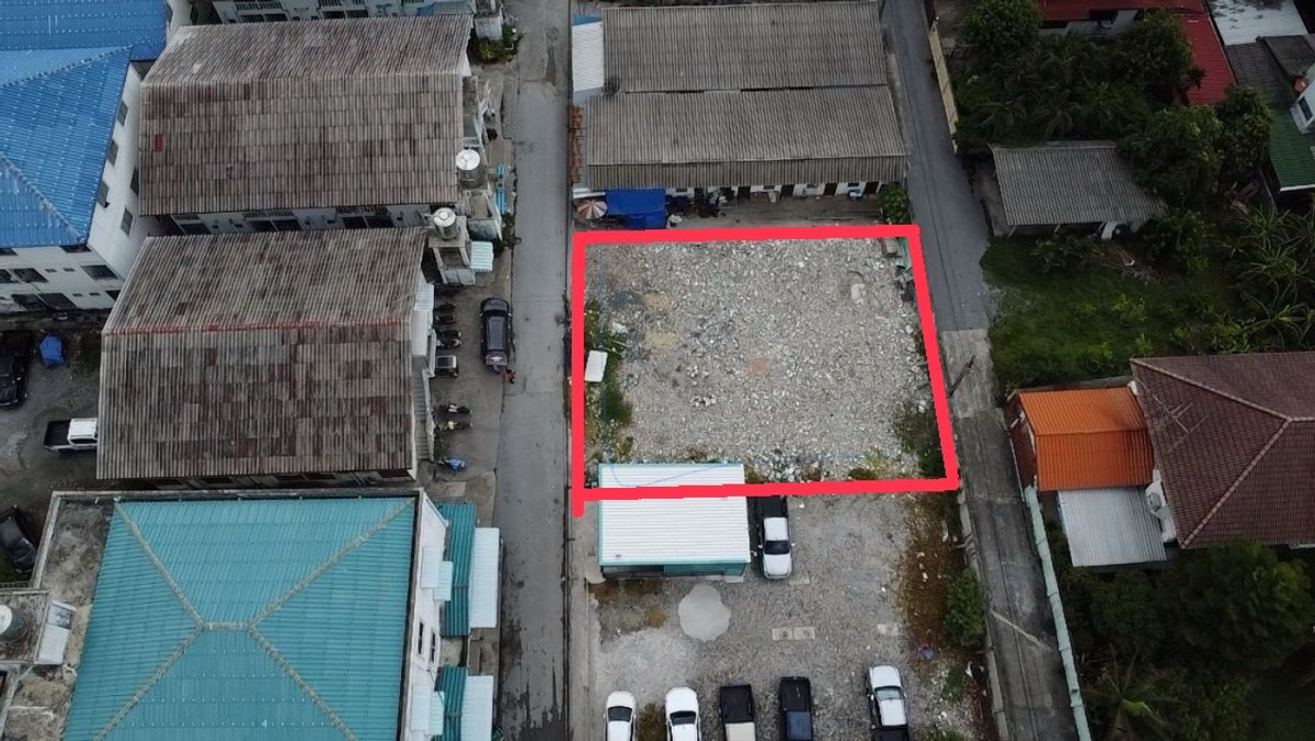 Empty land for sale, 100 sq m, complete with title deed, next to the community, convenient travel, in Soi Ramkhamhaeng 193. – รูปที่ 3