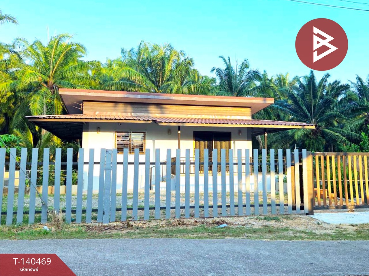 Single house for sale, area 1 ngan 8 sq m, Na Cha-ang, Chumphon. Single house for sale, area 1 ngan 8 sq m, Na Cha-ang, Chumphon.