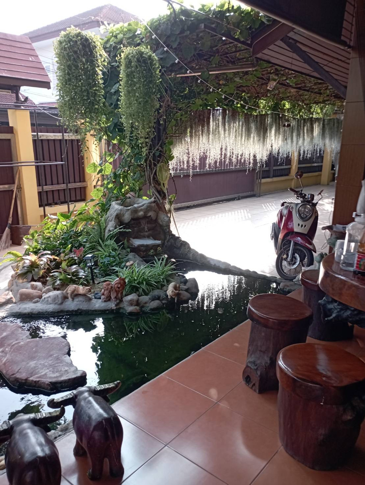 ขายบ้านเดี่ยว หมู่บ้านสินธนา กรีนวิลล์ นวมินทร์ 50 ขนาด 132 ตร.ว. บ้านครึ่งตึกครึ่งไม้ พร้อมสระว่ายน้ำ ราคา 22,000,000 บาท – รูปที่ 3