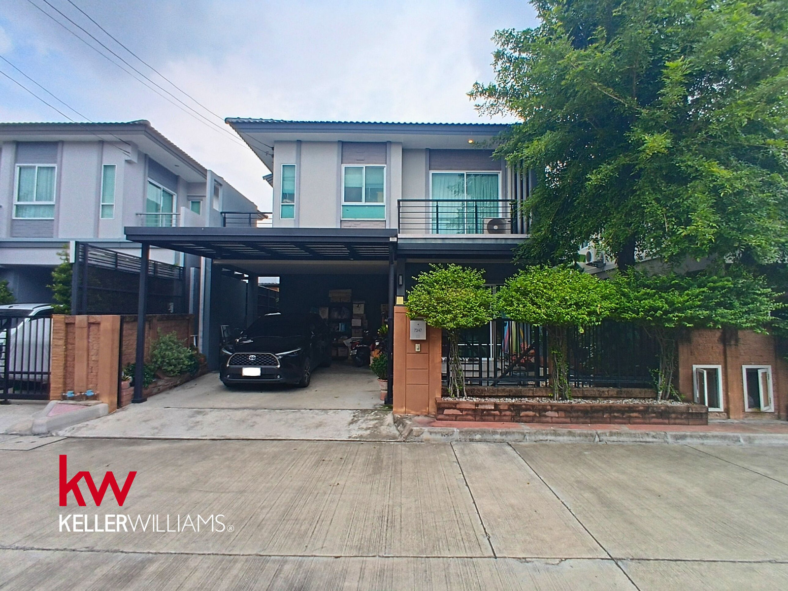 [ขาย] บ้านแฝดอารมณ์บ้านเดี่ยว! The Plant ปากเกร็ด – ทำเลทองใกล้เมืองทองฯ ของแถมล้น หิ้วกระเป๋าเข้าอยู่ได้เลย! ✨