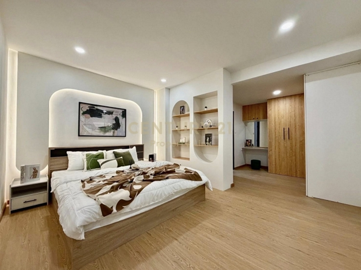 Rare 88sqm Corner Unit at Centurion Park Ari | 550m to BTS No.50-CC-69004 Rare 88sqm Corner Unit at Centurion Park Ari | 550m to BTS No.50-CC-69004