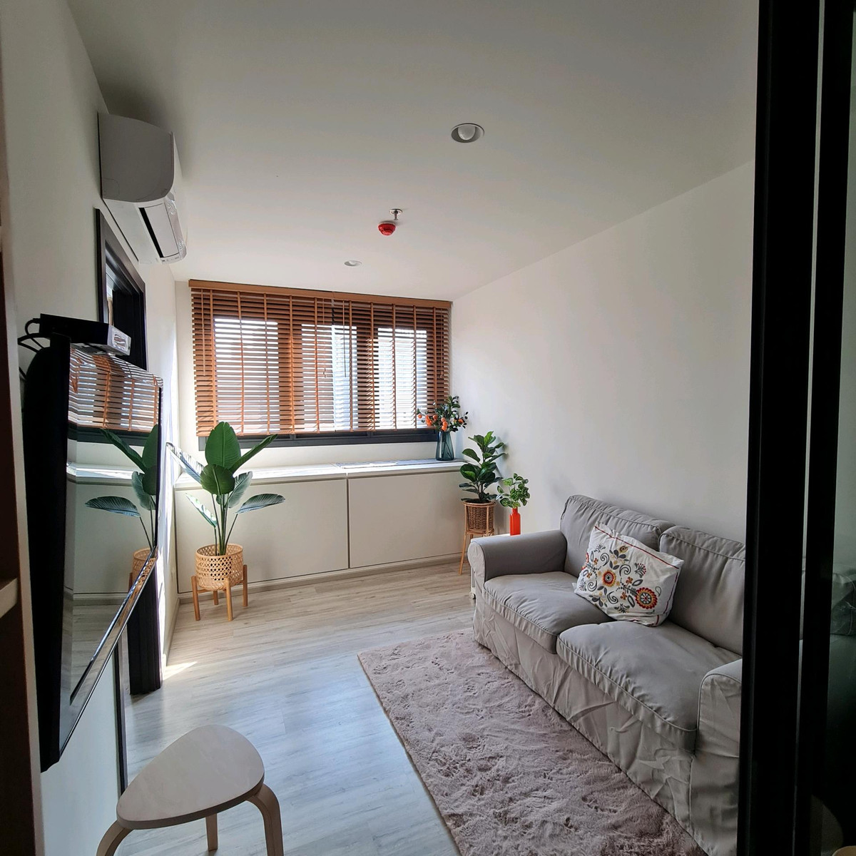 ขาย คอนโดXT Huai Khwang 1 1Bed () พร้อมผู้เช่า 18k ขาย คอนโดXT Huai Khwang 1 1Bed () พร้อมผู้เช่า 18k