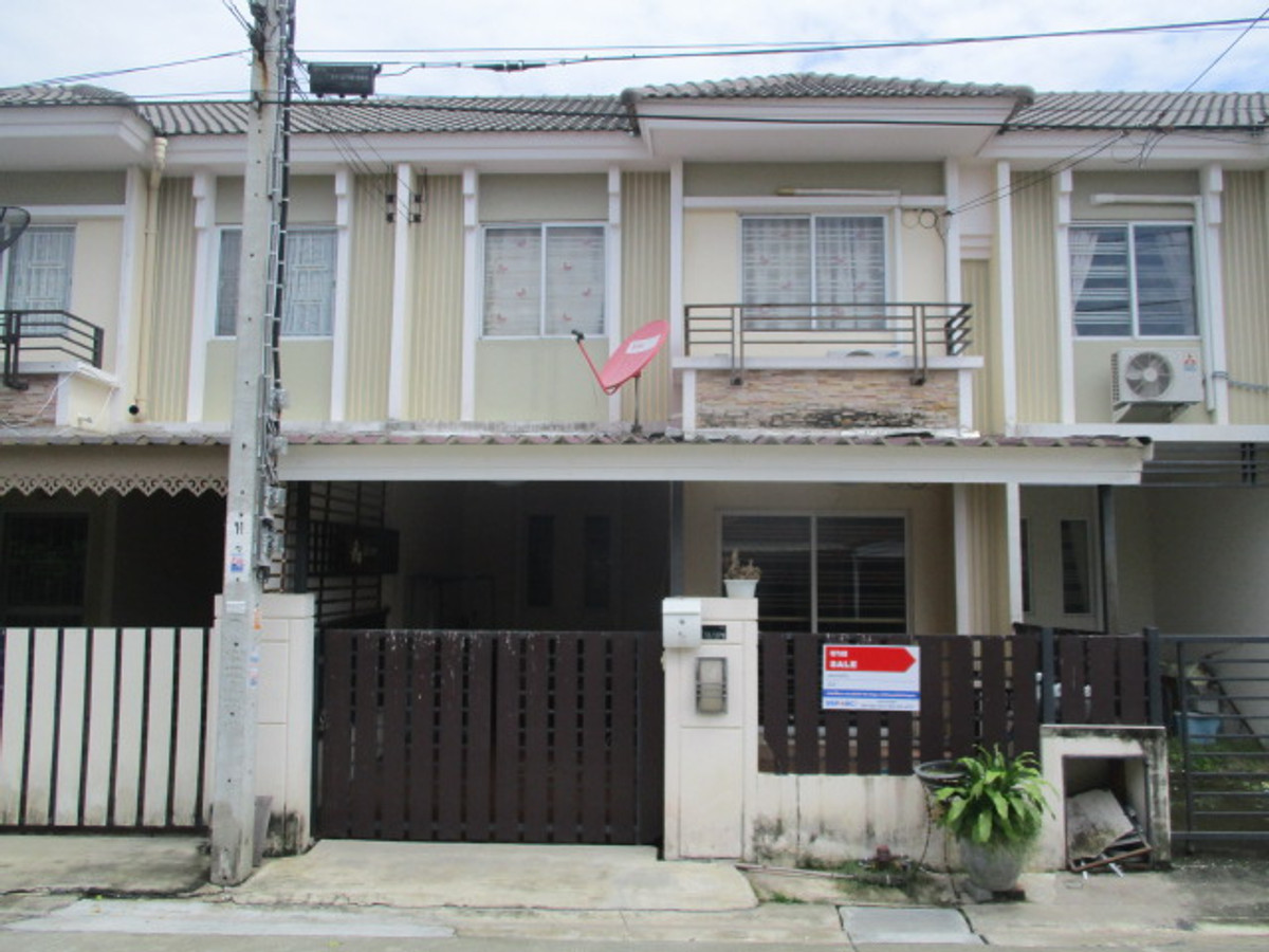Pruksa Town Village, Phetkasem 81