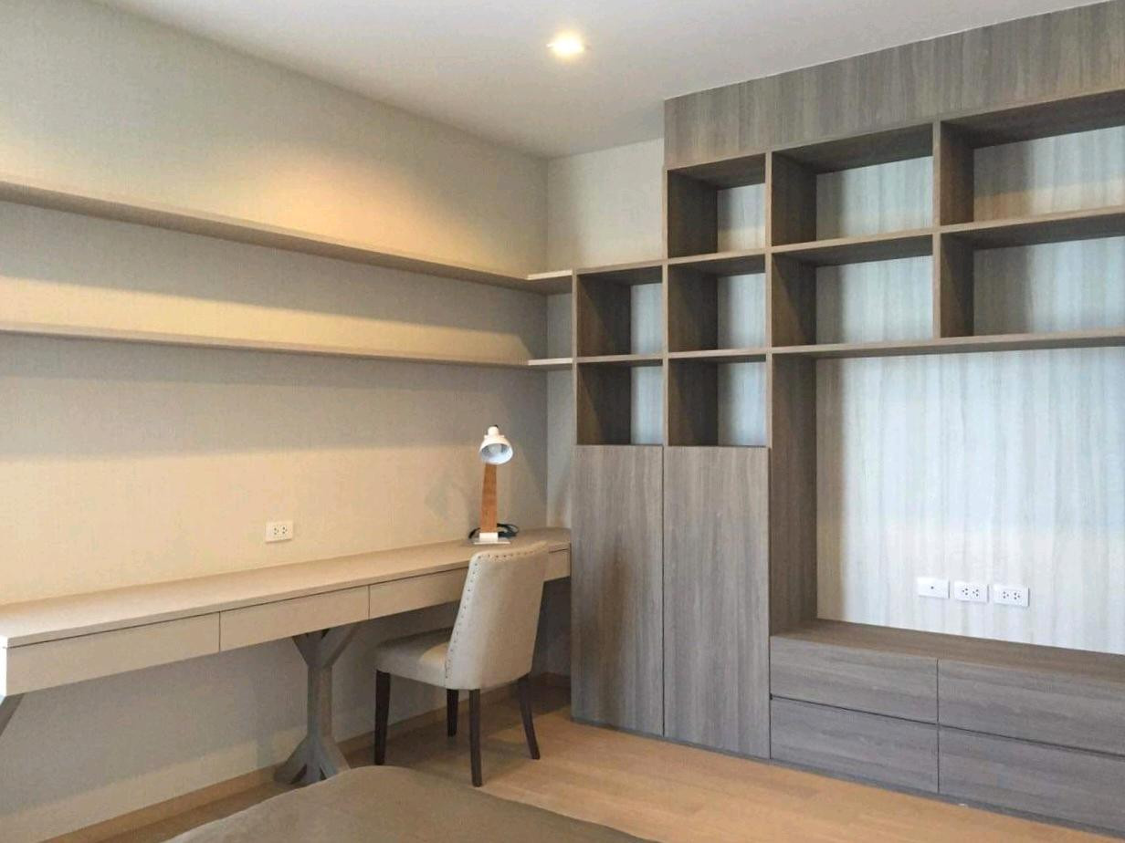 (New Listing!📌 รับฟังข้อเสนอ! 🌳) HQ Thonglor (2 ห้องนอน ขายพร้อมผู้เช่า รับรายได้ทันที!! #คอนโด #Sansiri  วิวโปร่งโล่ง พร้อมแต่งสวย Built-in และเฟอร์นิเจอร์วัสดุอย่างดีในสภาพพร้อมใช้งาน และเป็นบรรยากาศน่าอยู่สุดๆ) ทำให้ได้มีผู้เช่าระยะยาวถึงปัจจุบัน (ขา – รูปที่ 2