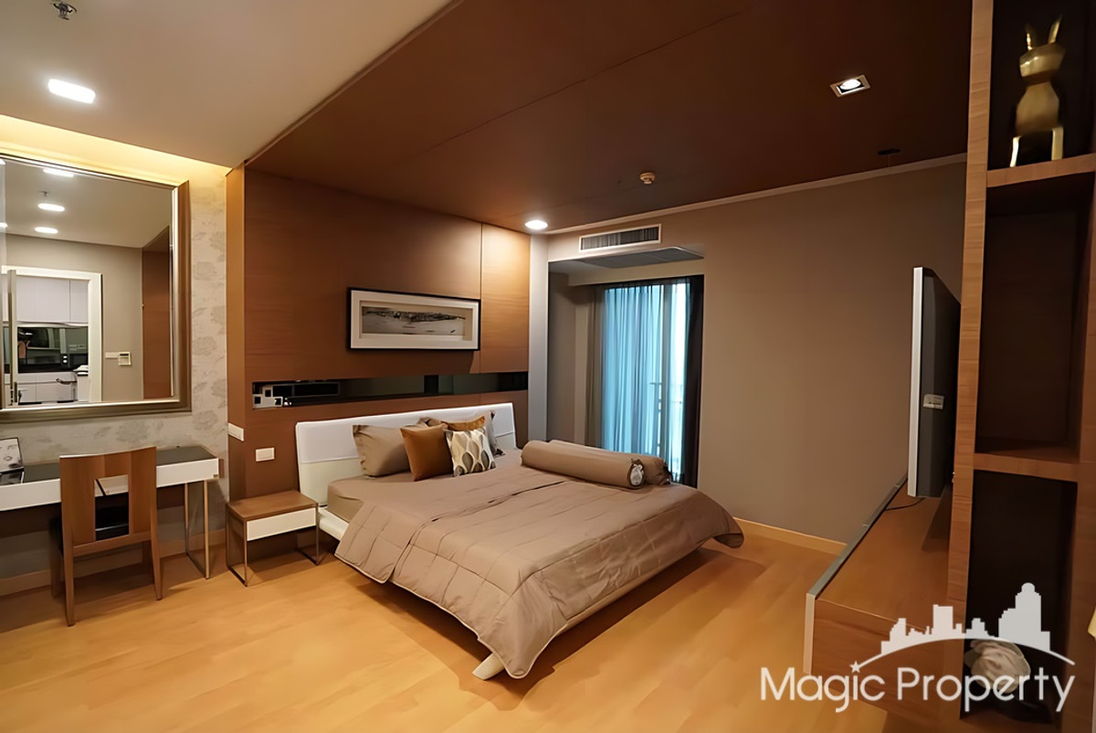 2 Bedroom For Sale in Nusasiri Grand Condo, Sukhumvit 42, Phra Khanong, Khlong Toei, Bangkok