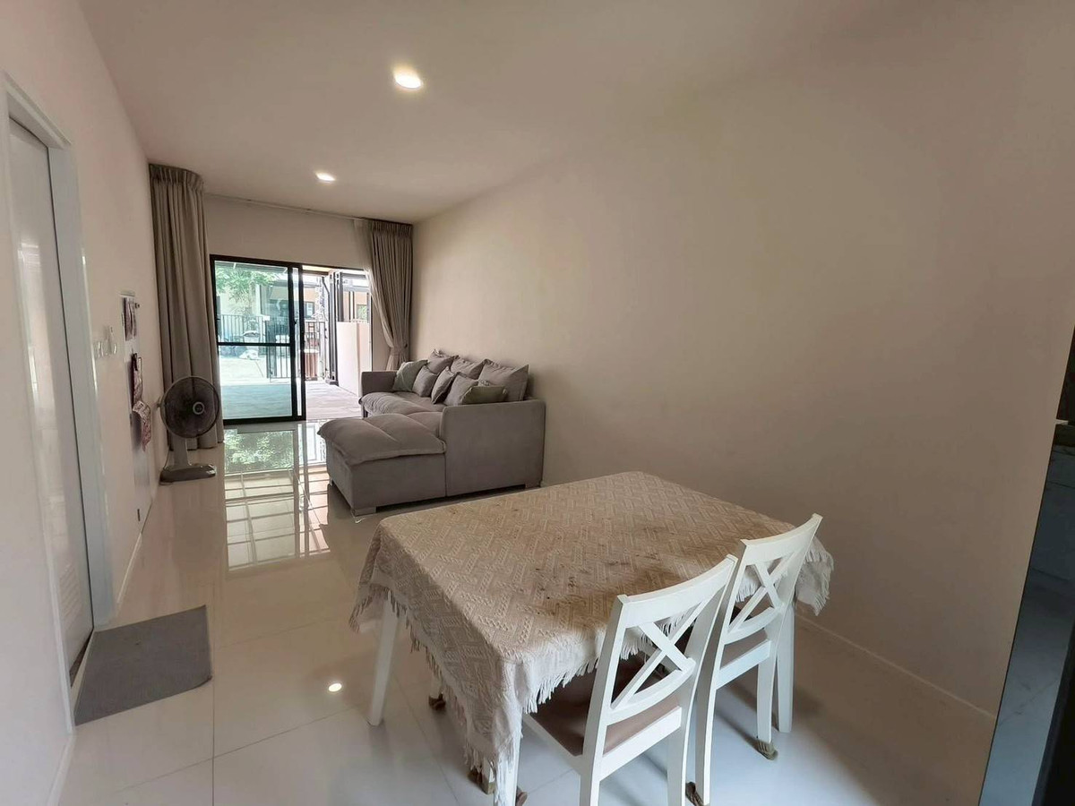 For rent, 2 bedrooms, 2 bathrooms, 2-story townhome, Altitude Kraf Bangna | Townhome Attitude Kraf Bangna For rent, 2 bedrooms, 2 bathrooms, 2-story townhome, Altitude Kraf Bangna | Townhome Attitude Kraf Bangna