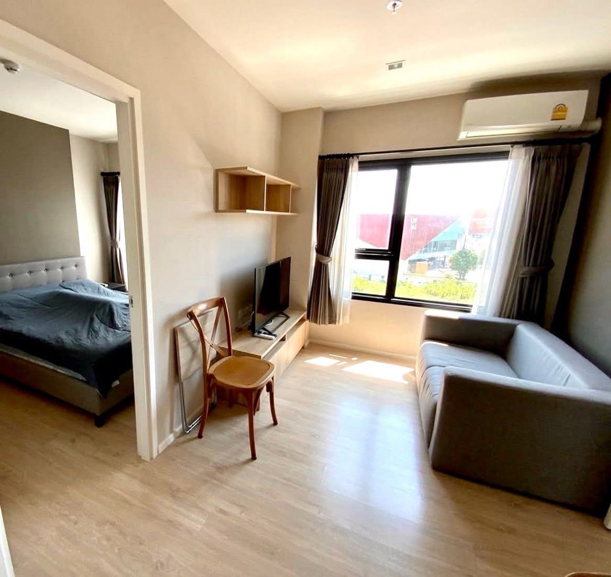 Condo, good location, near Central Festival, beautiful room, ready to move in.