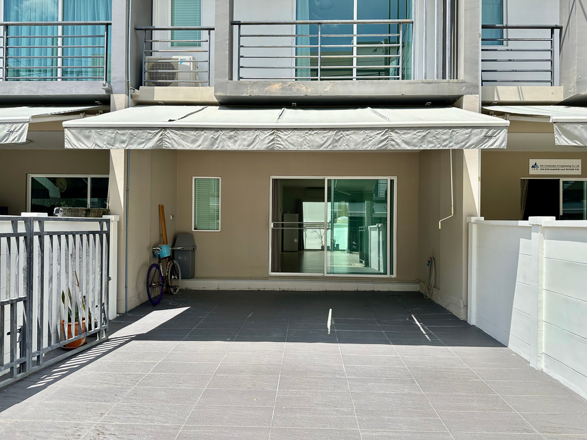 P0643/Townhome for rent Baan Klangmuang Sukhumvit 77, Sukhumvit location, can move in immediately. – รูปที่ 4