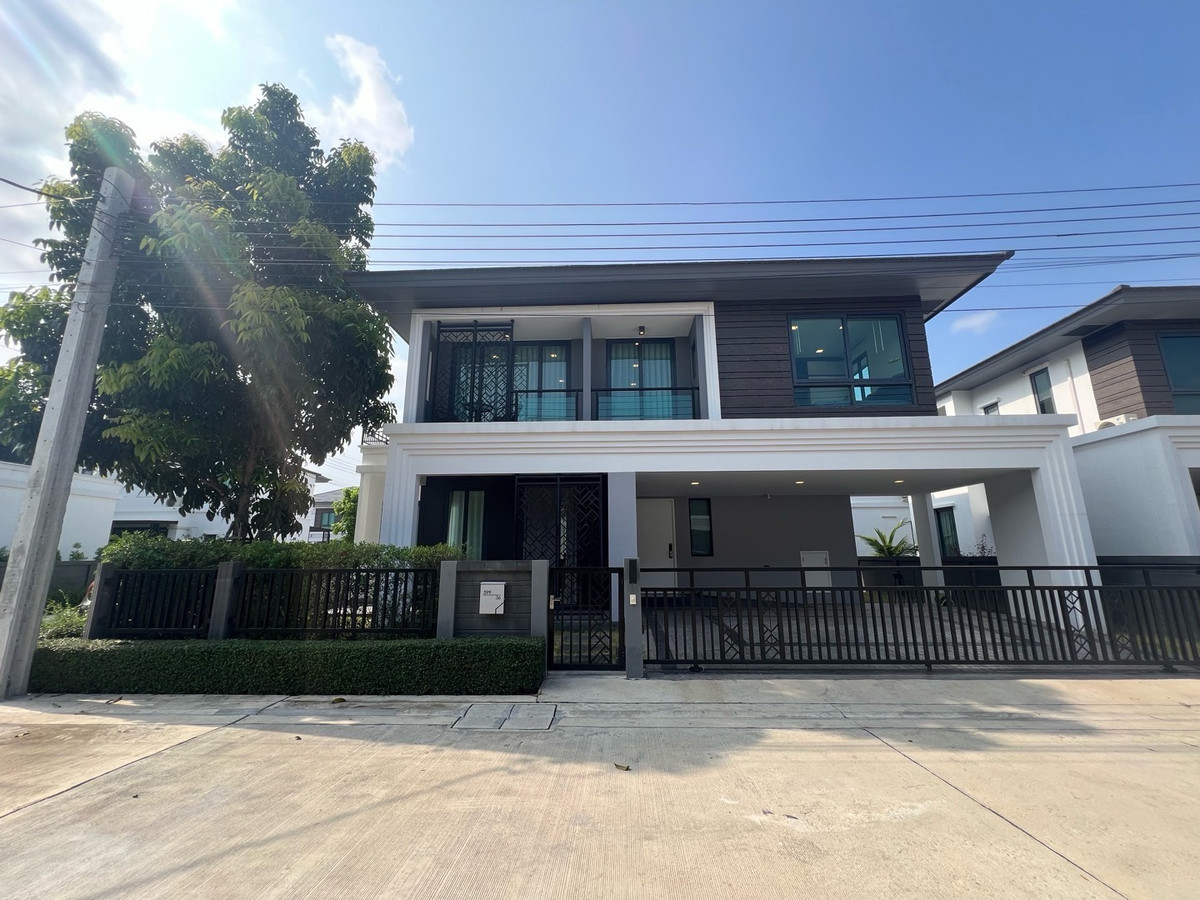 ขายบ้านเดี่ยวหรู 4 ห้องนอน ทำเลบางนา กม.12 ใกล้บางนา • ลาซาล • แบริ่ง • ม.รามคำแหง 2 • เมกะบางนา • ABAC บางนา ขายบ้านเดี่ยวหรู 4 ห้องนอน ทำเลบางนา กม.12 ใกล้บางนา • ลาซาล • แบริ่ง • ม.รามคำแหง 2 • เมกะบางนา • ABAC บางนา