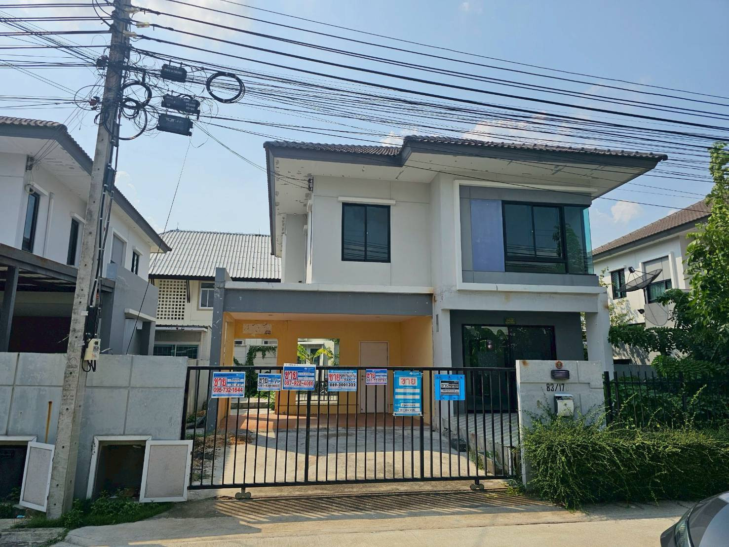 304AGKI🔥 This price can't be found! 2-story detached house, location “Rattanathibet - Tha It“, best value in the zone. 304AGKI🔥 This price can't be found! 2-story detached house, location “Rattanathibet - Tha It“, best value in the zone.