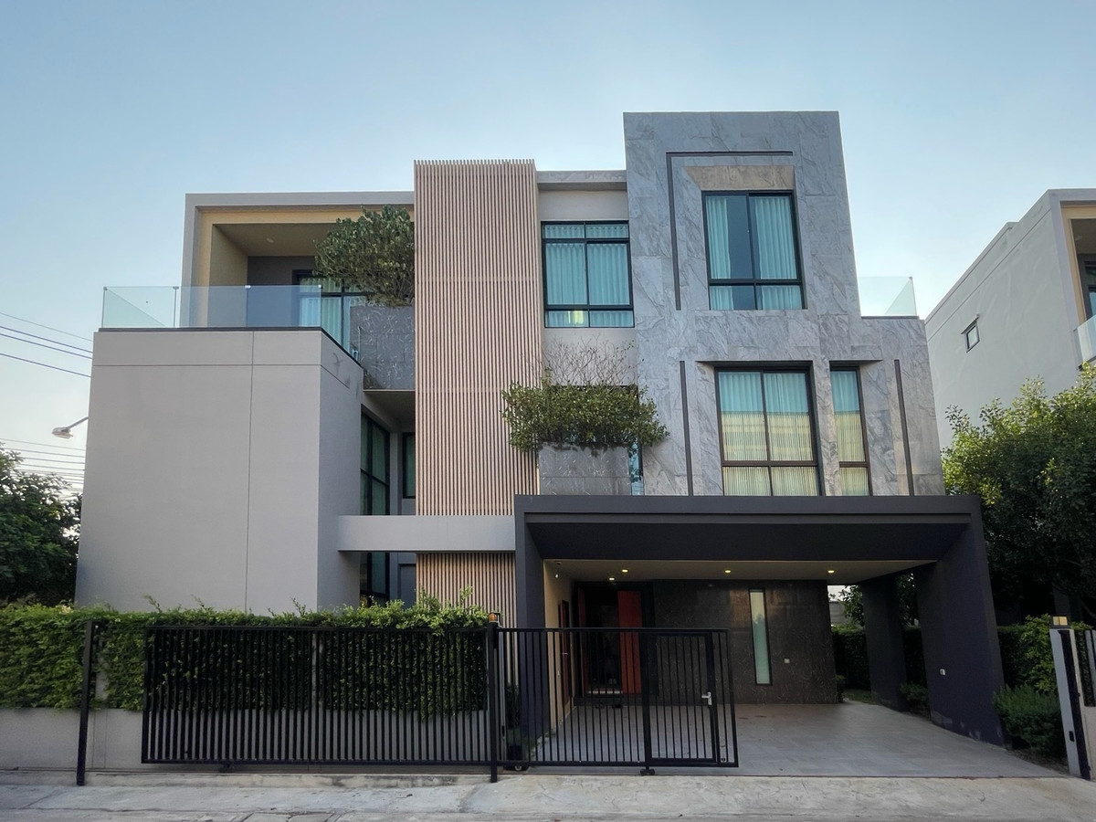 Luxury house for rent ✨🏡 The Master Ratchaphruek-Mahasada Bodin Bridge, beautiful house, Ultra Luxury level, fully furnished, ready to move in, close to Central Westville, just 10 minutes. Luxury house for rent ✨🏡 The Master Ratchaphruek-Mahasada Bodin Bridge, beautiful house, Ultra Luxury level, fully furnished, ready to move in, close to Central Westville, just 10 minutes.