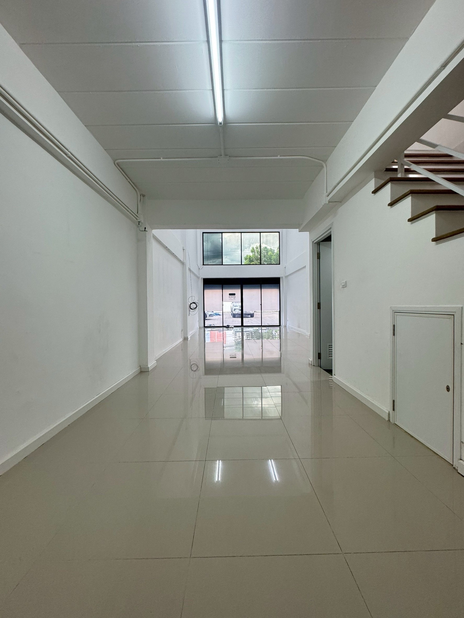 อาคารพาณิชย์ 3.5 ชั้น sena avenue คลอง 1 รังสิต-นครนายก ใกล้ฟิวเจอร์พาร์ค รังสิต – รูปที่ 3