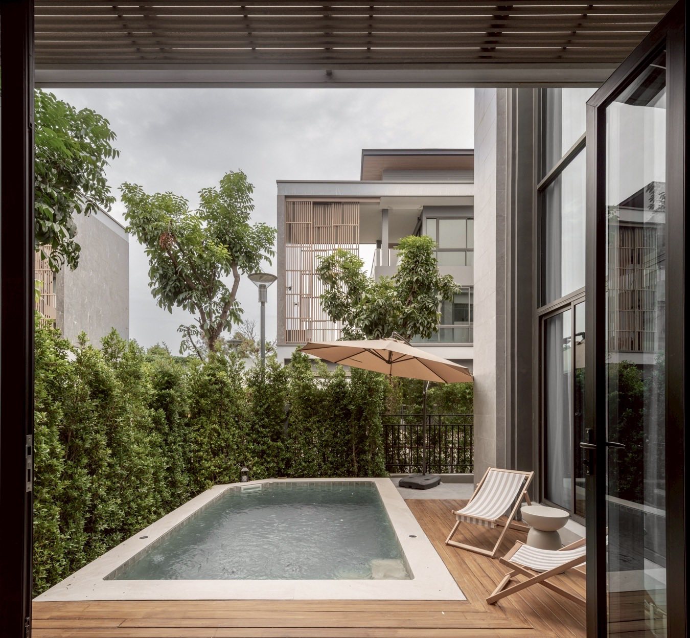 บ้านเดี่ยว พร้อม สระว่ายน้ำสวนตัว หลังมุมค่ะ  – รูปที่ 2