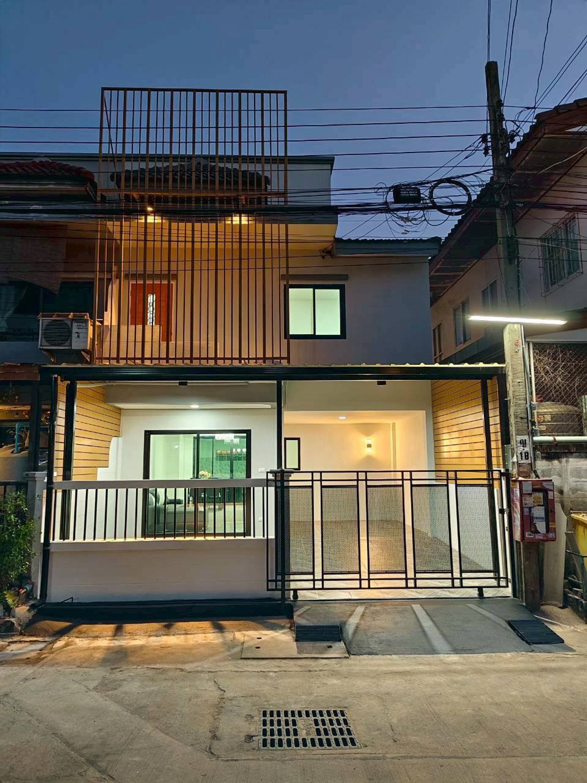 ขายทาวน์เฮาส์ซื่อตรงจันทริน ท่าอิฐ 21 ตร.ว. 3 นอนใหญ่ ใกล้ MRT 5 นาที ฟรีโอน – รูปที่ 2