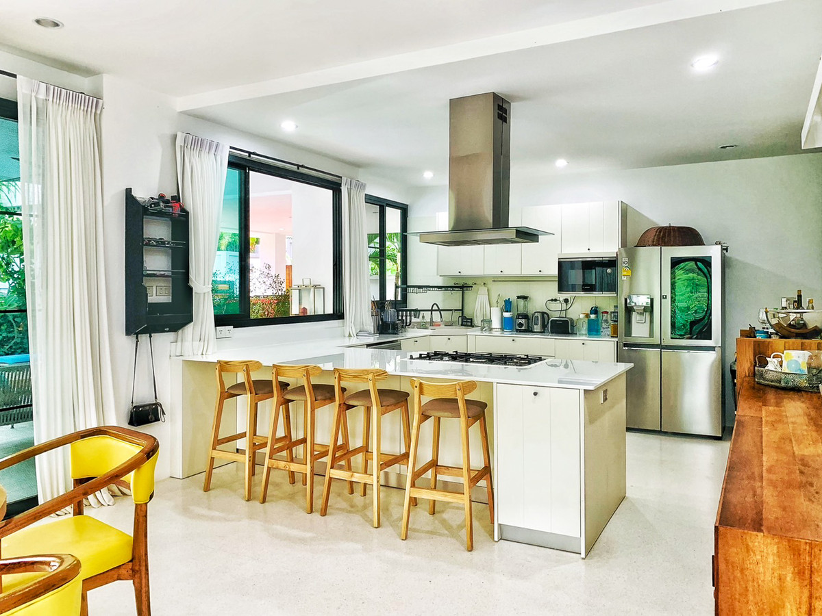 Pool villa for sale according to condition With a large plot of land, Rawai zone, Phuket – รูปที่ 2