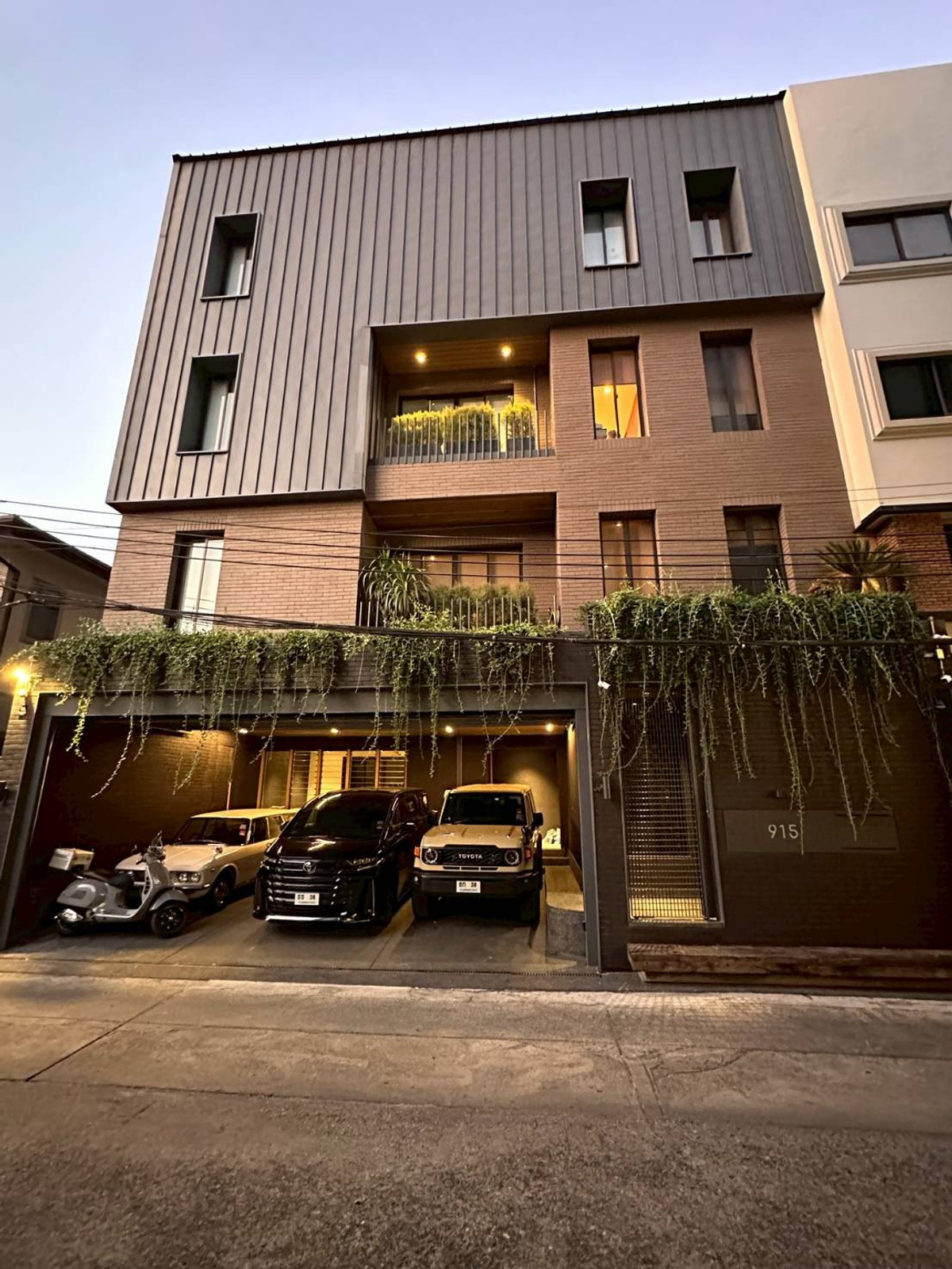 House for sell heart of Thonglor: 45 sqwah 506sqm. 5bed 7bath 120,000,000 Am: 0656199198 House for sell heart of Thonglor: 45 sqwah 506sqm. 5bed 7bath 120,000,000 Am: 0656199198