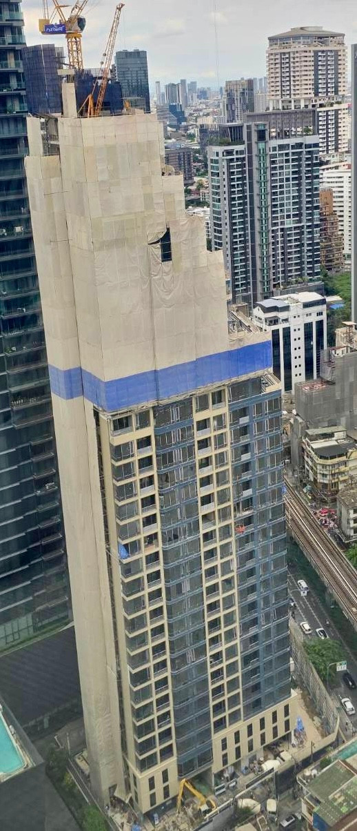 Muniq Prompong: () 1bed 1bath 56sqm. 21,000,000 Am: 0656199198