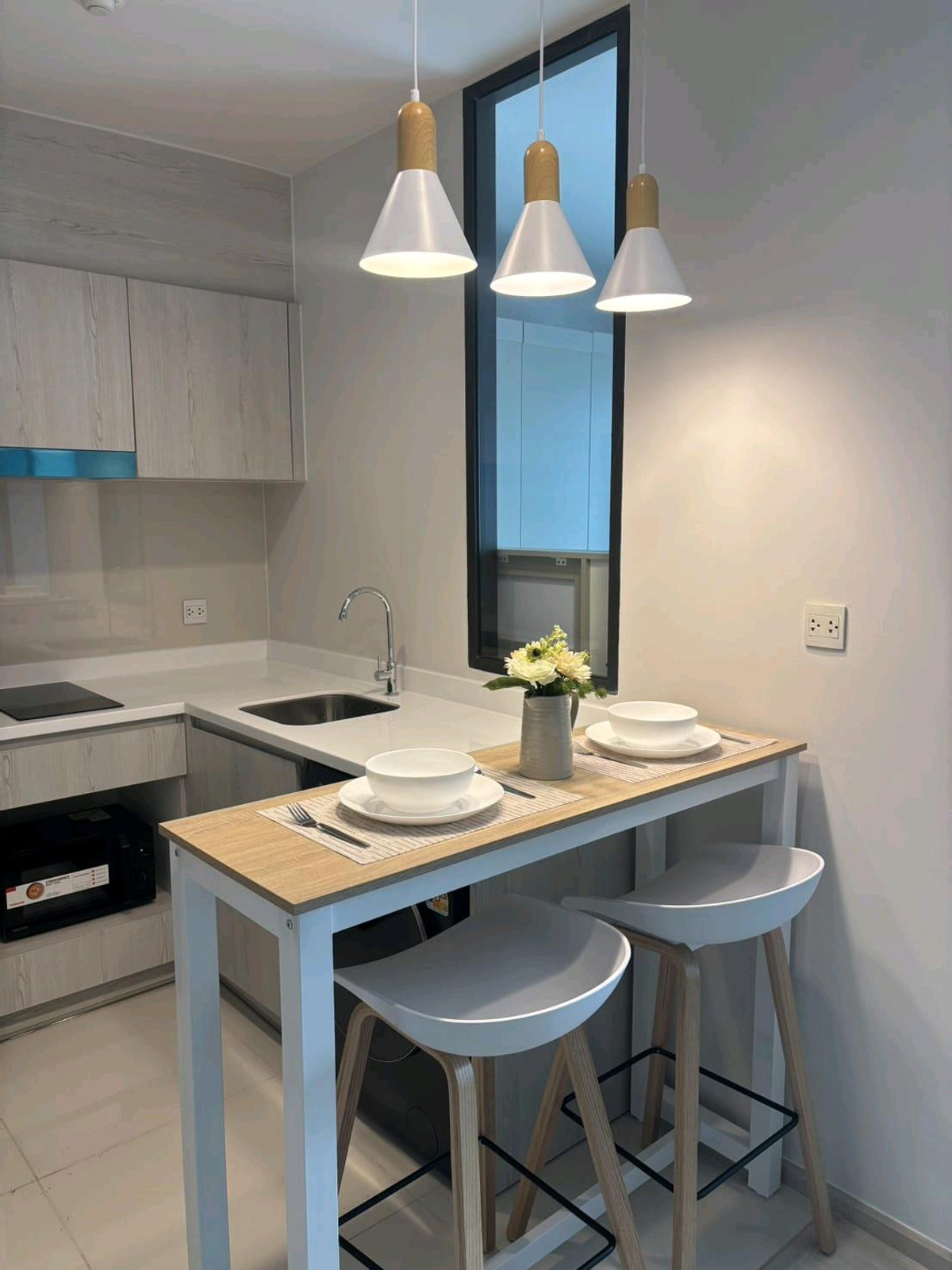 ✨ Condo for Rent at Life One Wireless ✨ ✨ Condo for Rent at Life One Wireless ✨