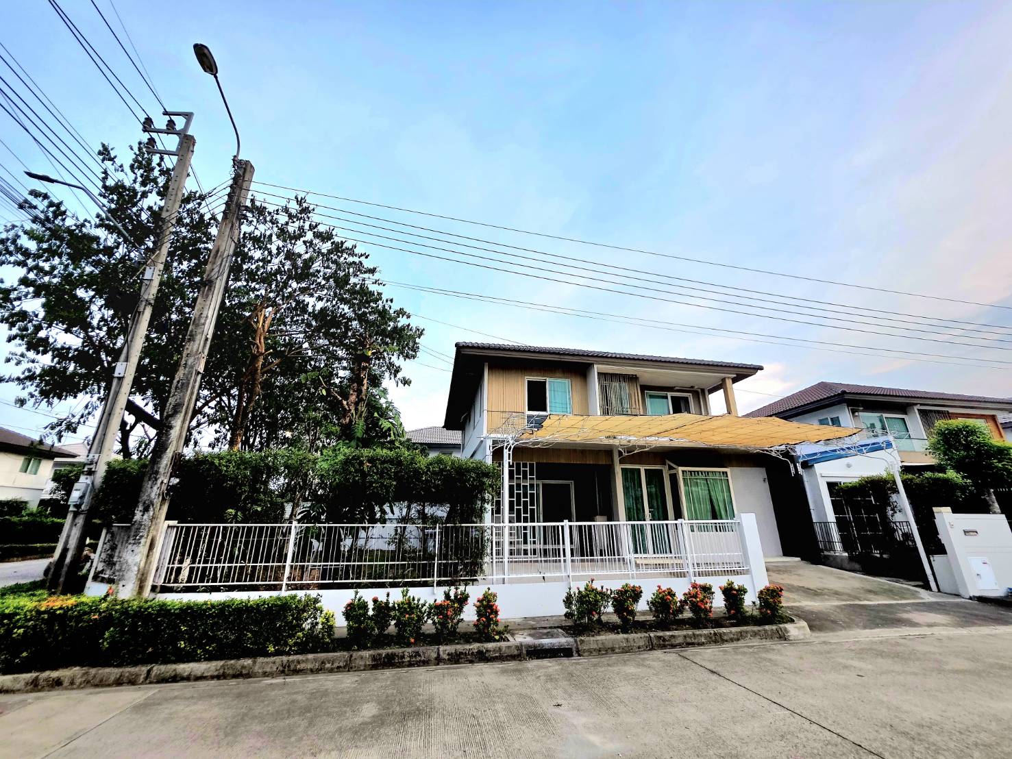 ขายบ้านเดี่ยวอารมณ์รีสอร์ท เหมาะทำสำนักงานบ้านทำงานและพักผ่อนในที่เดียวกัน ขายบ้านเดี่ยวอารมณ์รีสอร์ท เหมาะทำสำนักงานบ้านทำงานและพักผ่อนในที่เดียวกัน
