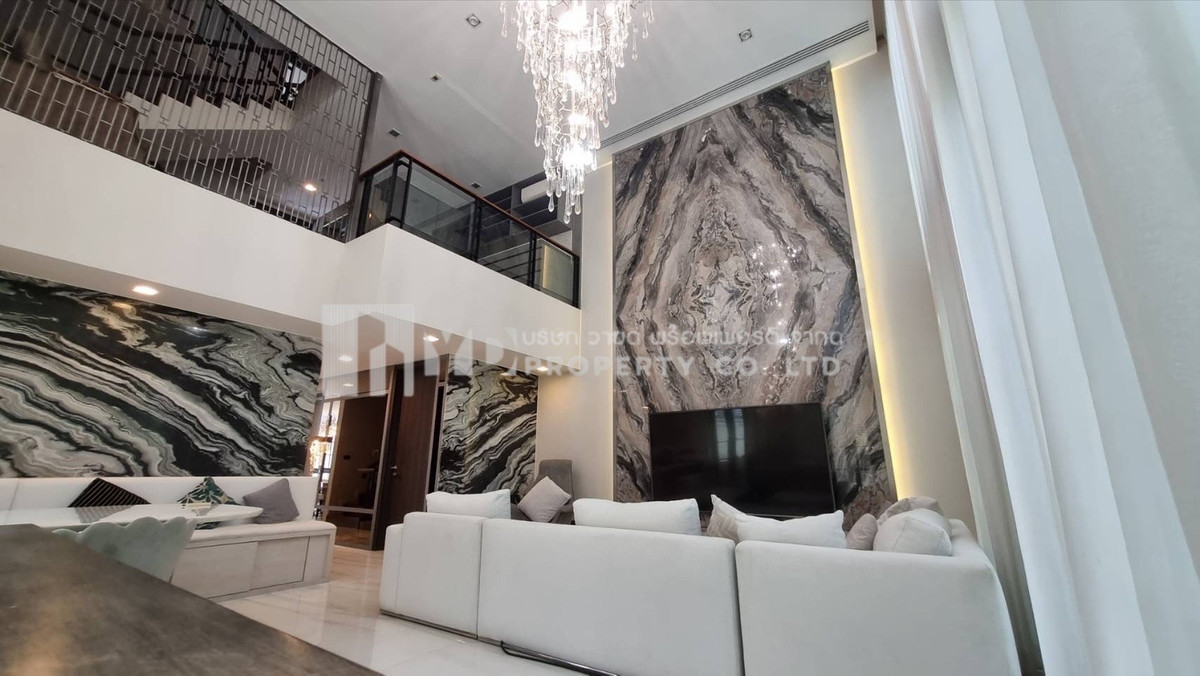 Quarter 31 Sukhumvit 31 บ้านหรู 5 ชั้น 4 ห้องนอน พร้อมลิฟต์ส่วนตัว 425 ตร.ม. เช่า 280,000 บาท ขาย 79 ล้าน