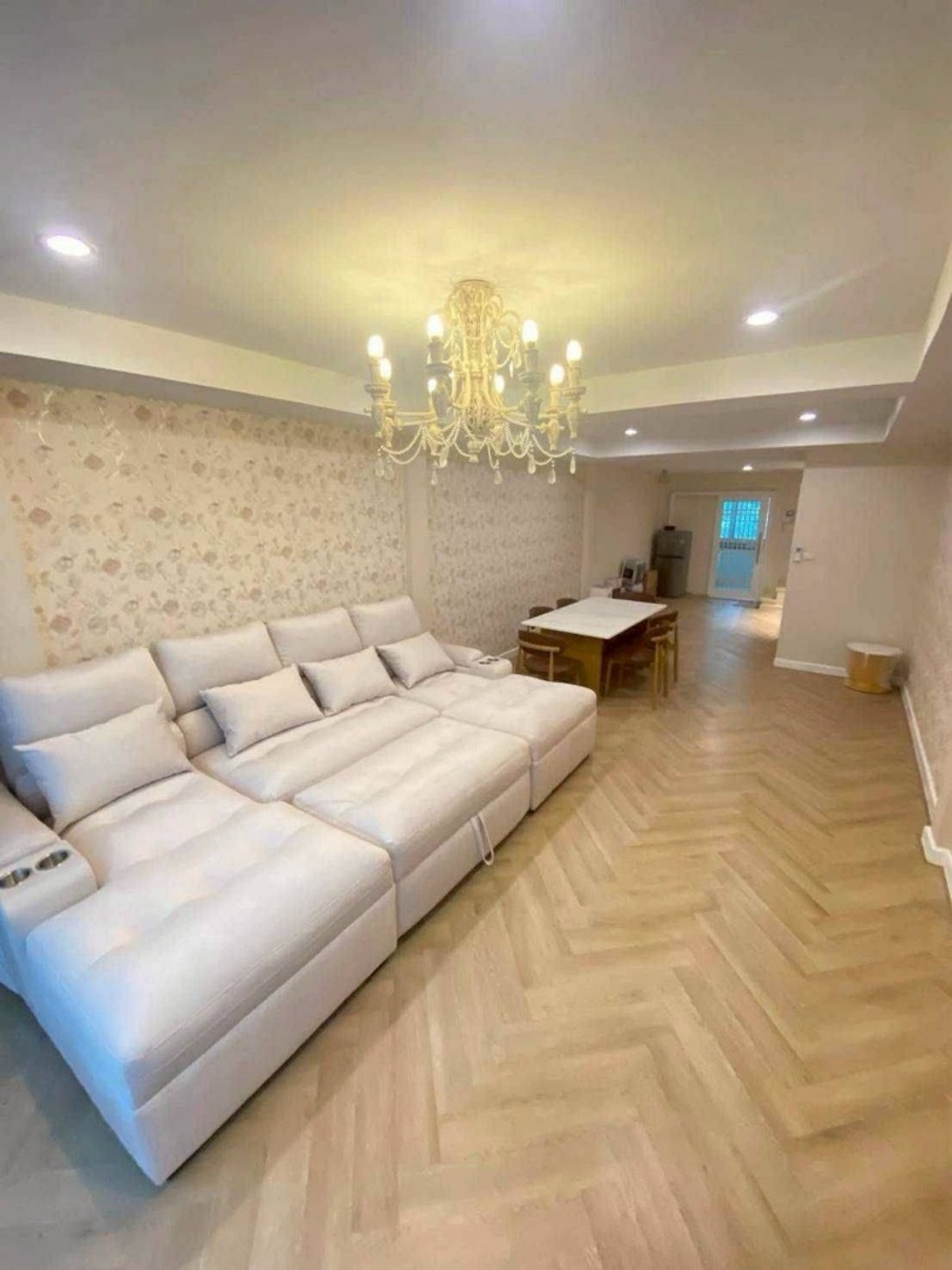 Prime 5-Story Townhome in Central Siam – Airbnb Friendly & Company Registration Allowed! 🎄🗽🗽 Prime 5-Story Townhome in Central Siam – Airbnb Friendly & Company Registration Allowed! 🎄🗽🗽