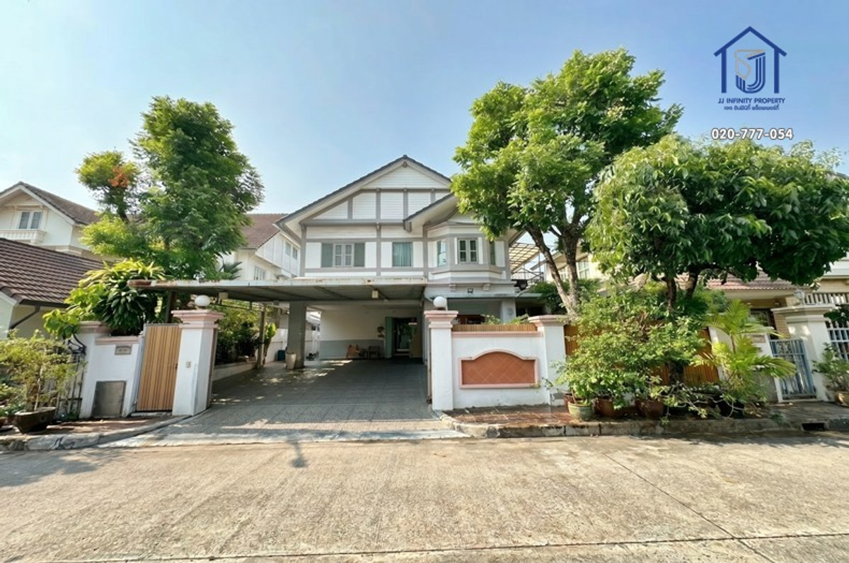 Luxurious 2-story detached house for sale, Laddarom Village. Ekkamai-Ramintra Praditmanutham Road Next to Chalong Rat Expressway Luxurious 2-story detached house for sale, Laddarom Village. Ekkamai-Ramintra Praditmanutham Road Next to Chalong Rat Expressway