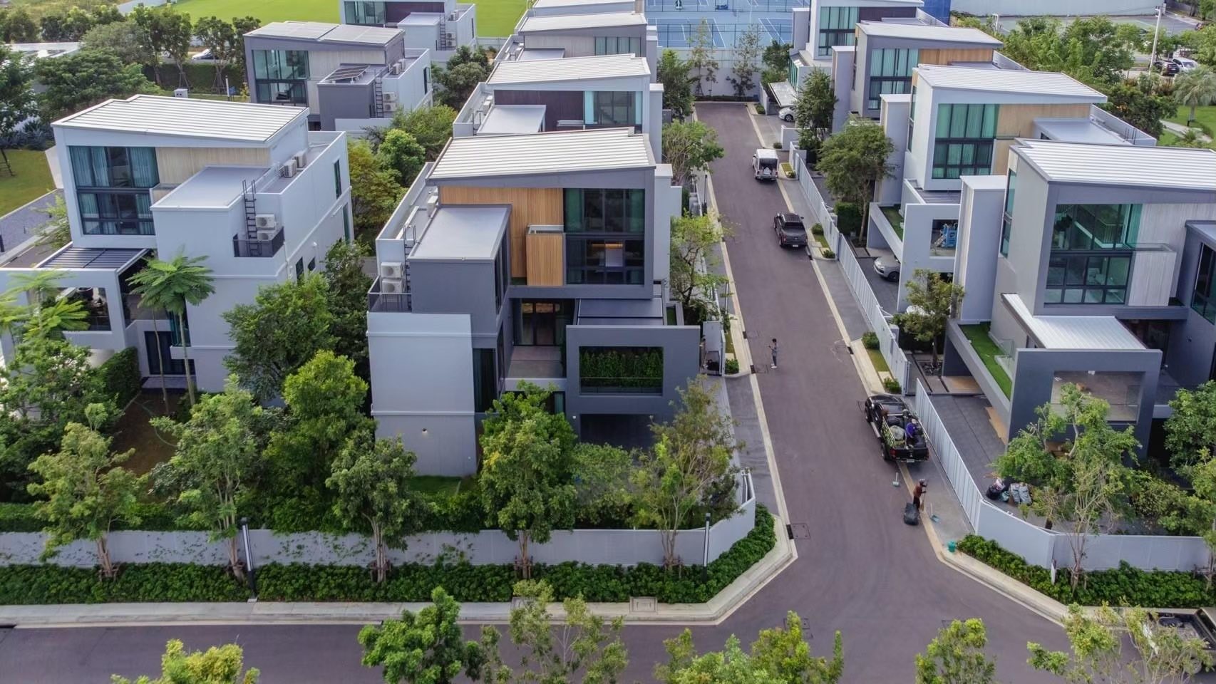 ✨ For Rent: VIVE Krungthep Kreetha ✨ 💰 Only 300,000 THB/month ✨ For Rent: VIVE Krungthep Kreetha ✨ 💰 Only 300,000 THB/month