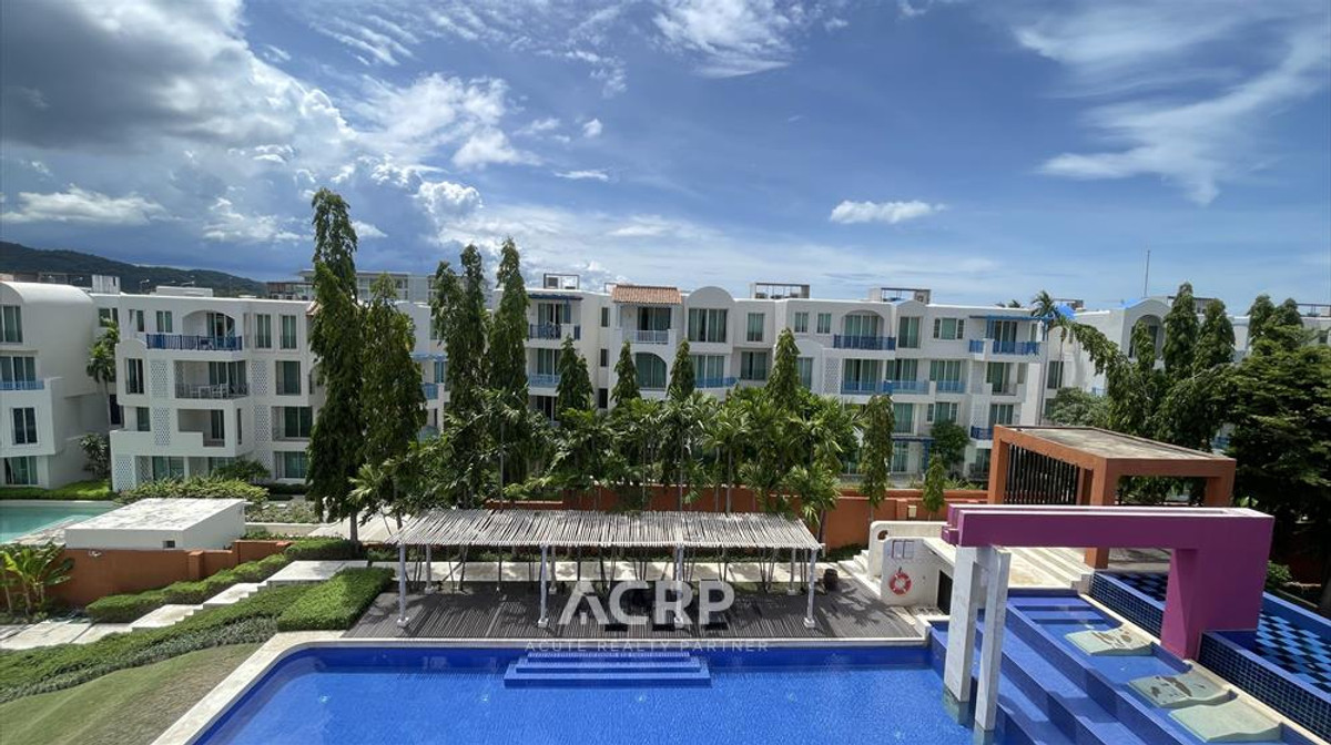 Beachfront condominium Las Tortugas Hua Hin for sale.