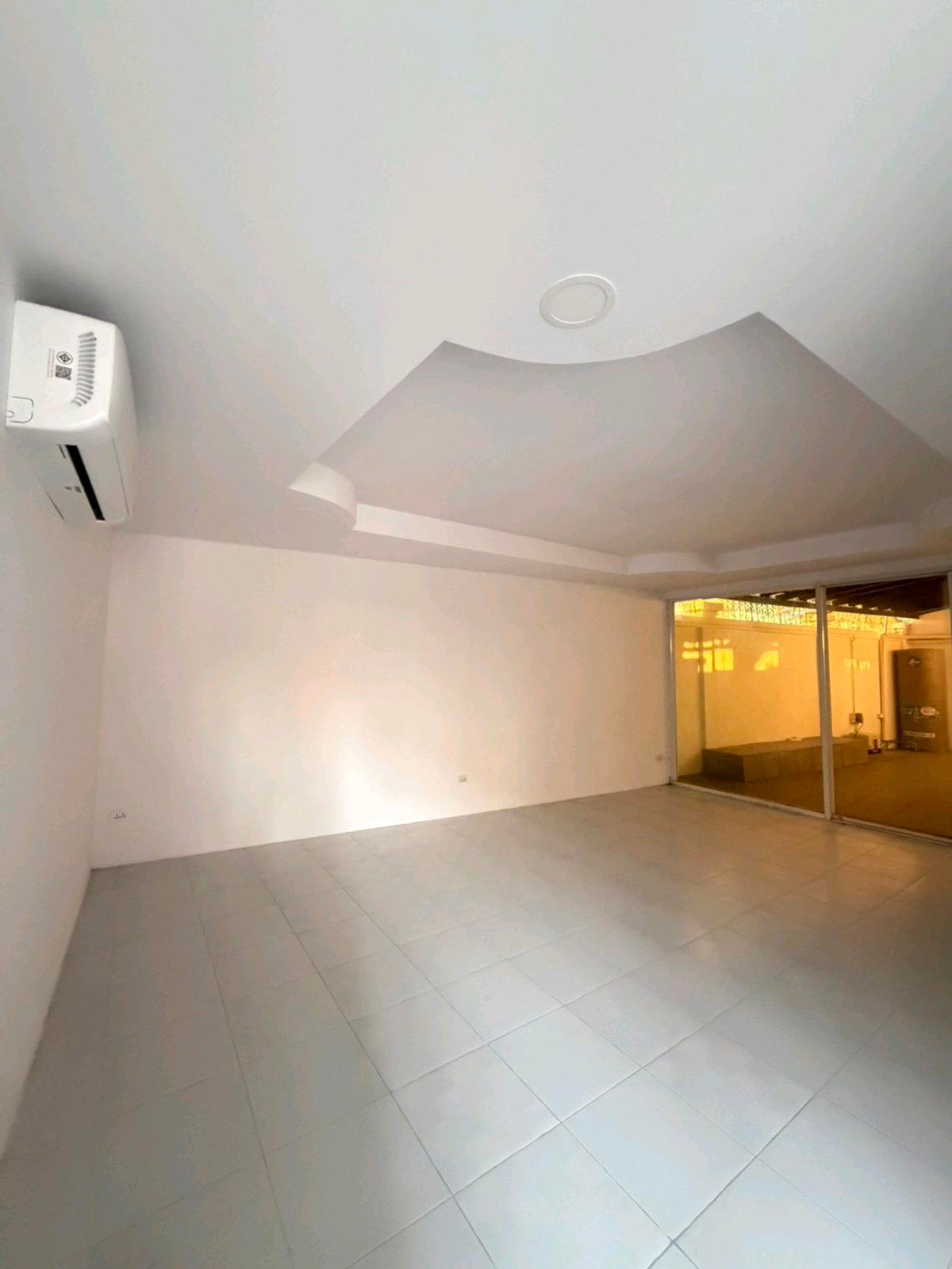 Townhome for rent in Urban Sathorn Village (Bolero zone)
 Next to the main road, Ratchaphruek 
🚄Near BTS Bang Wa 
📍 Area 46 sq m., usable area 300 sq m.
 📍The front of the house is a full 5 meters wide. 
🚙🚙 Parking for 2 cars in the house, 
📌3 bedrooms, 3 – รูปที่ 2