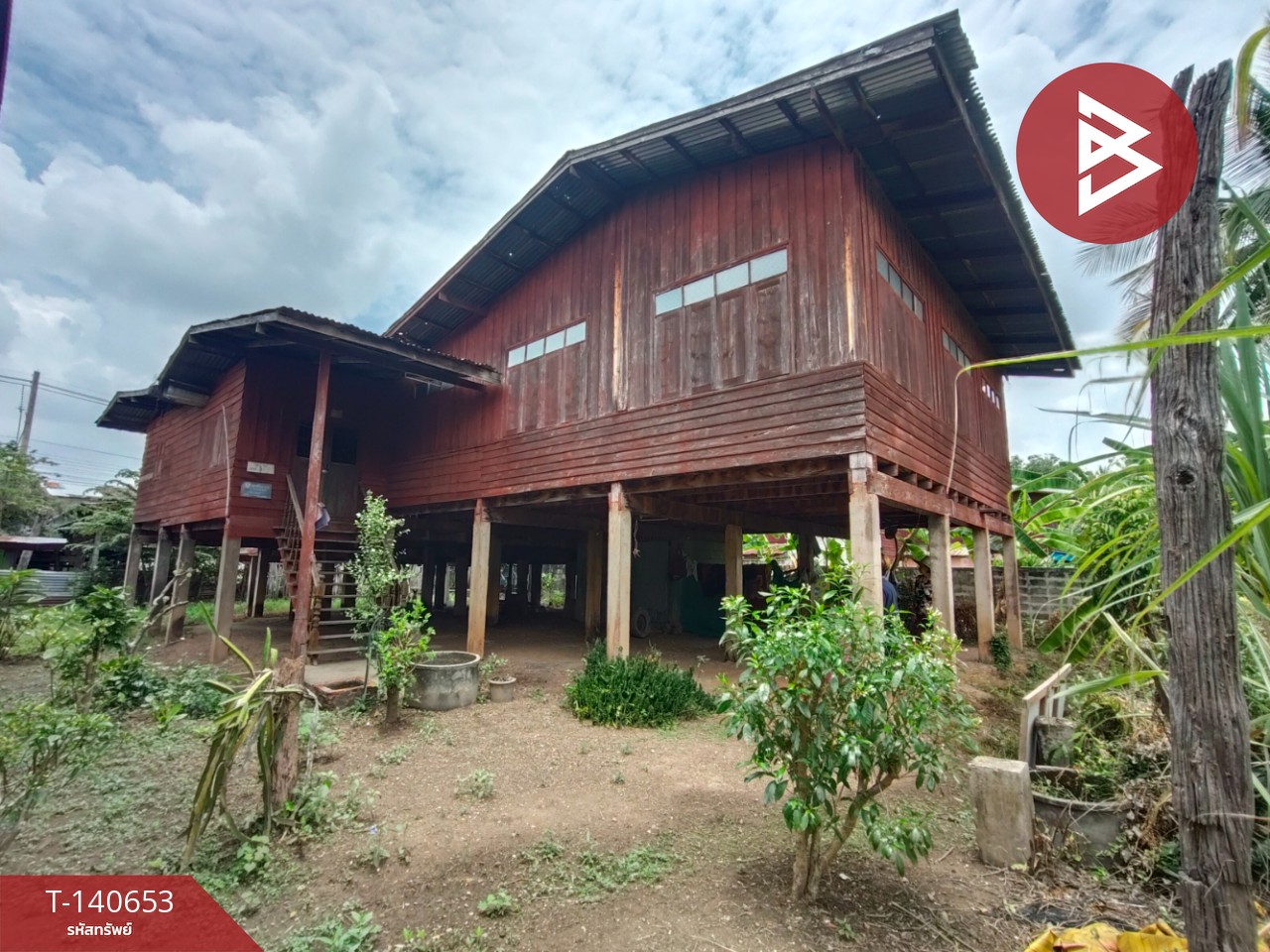 Classic antique wooden detached house for sale, area 85 square meters, Ngio Ngam Subdistrict, Uttaradit, good location next to the main road. – รูปที่ 3