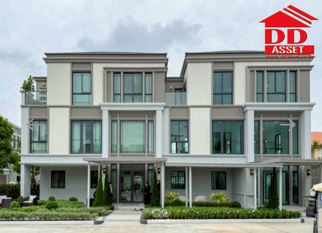 For Sale / For Rent Classe Sukhumvit 77 Classic Luxury Townhome code : T8248 For Sale / For Rent Classe Sukhumvit 77 Classic Luxury Townhome code : T8248