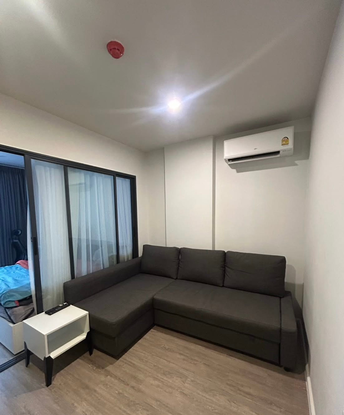 For rent 1 bedroom, 1 bathroom, Blue Sukhumvit 89. For rent 1 bedroom, 1 bathroom, Blue Sukhumvit 89.