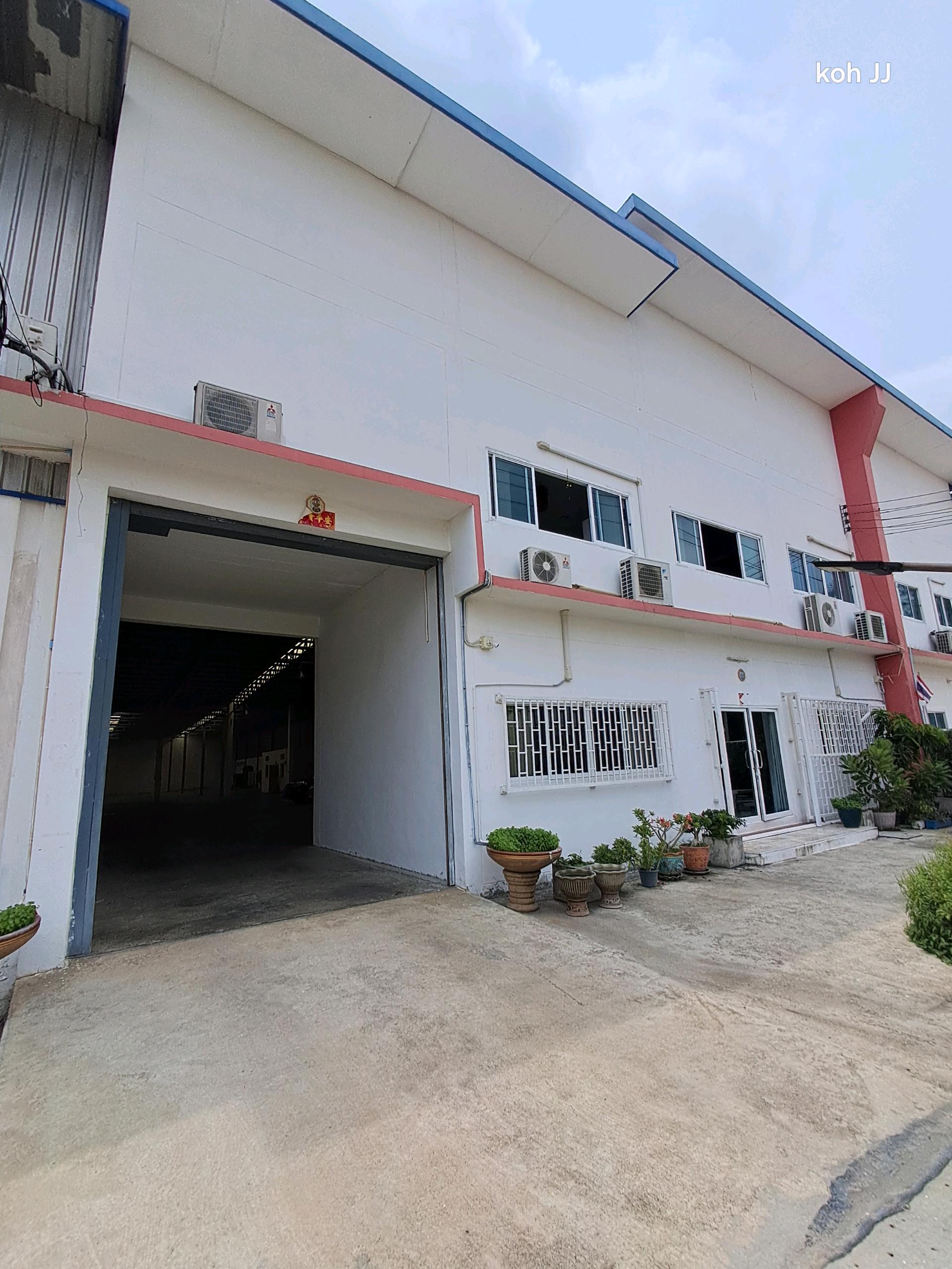 โรงงานสภาพใหม่ พร้อมใบ รง.4 พื้นที่ใช้สอย 2,500 ตร.ม. สามโคก ปทุมธานี