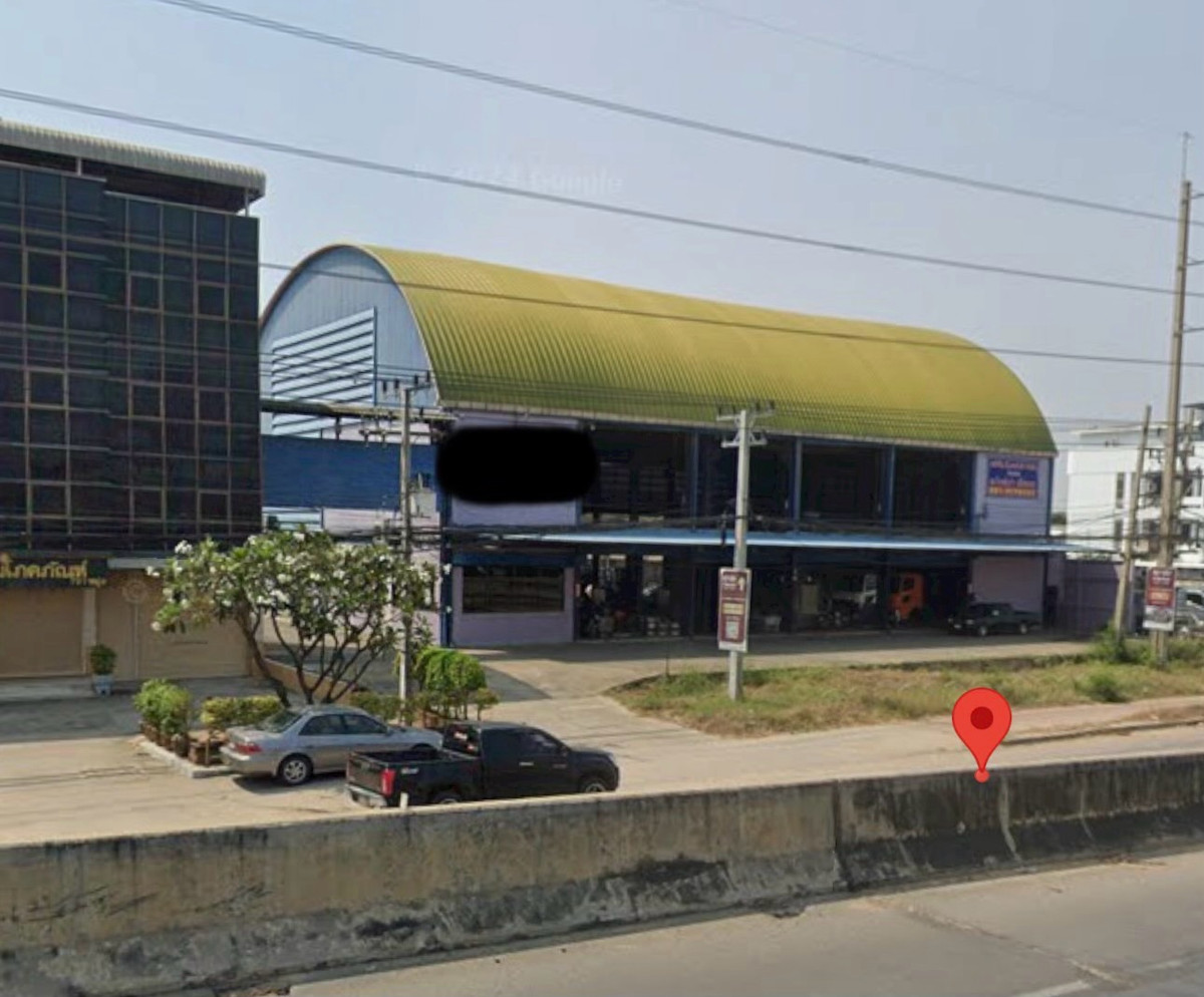 Land for sale with warehouse near central nakhonpatthom