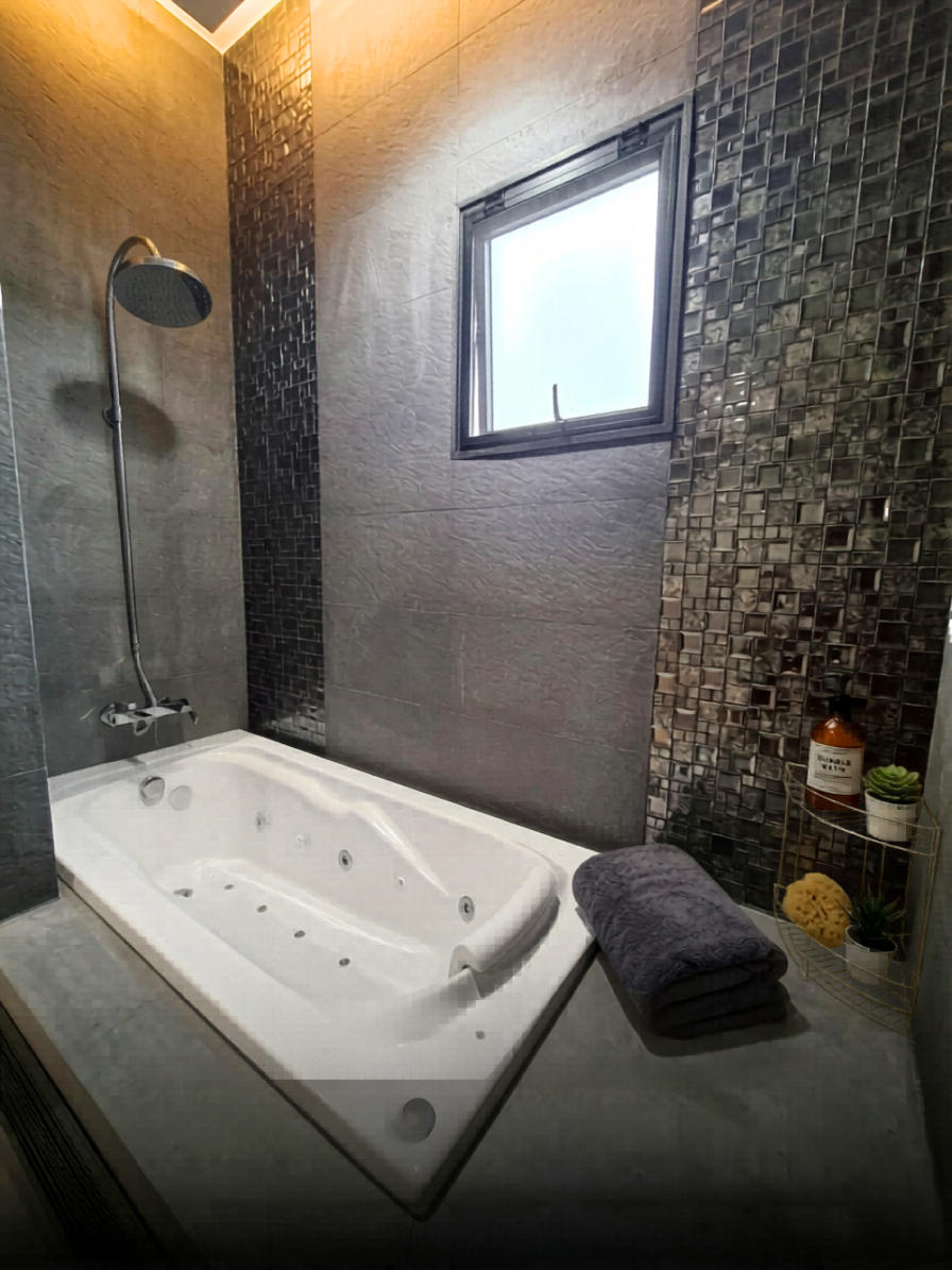 ✨ Rare Item! Townhome for rent, beautifully decorated, with bathtub 🛁 near MRT Bang Rak Yai, only 700 meters [@Town Avenue Merz Rattanathibet] ✨