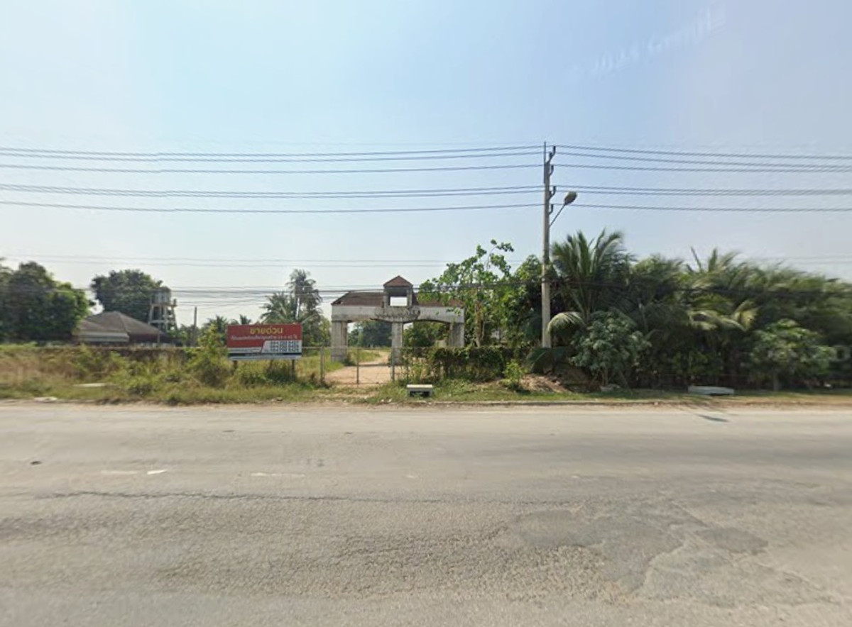 Large plot of land, Sam Phran District, Nakhon Pathom. Large plot of land, Sam Phran District, Nakhon Pathom.