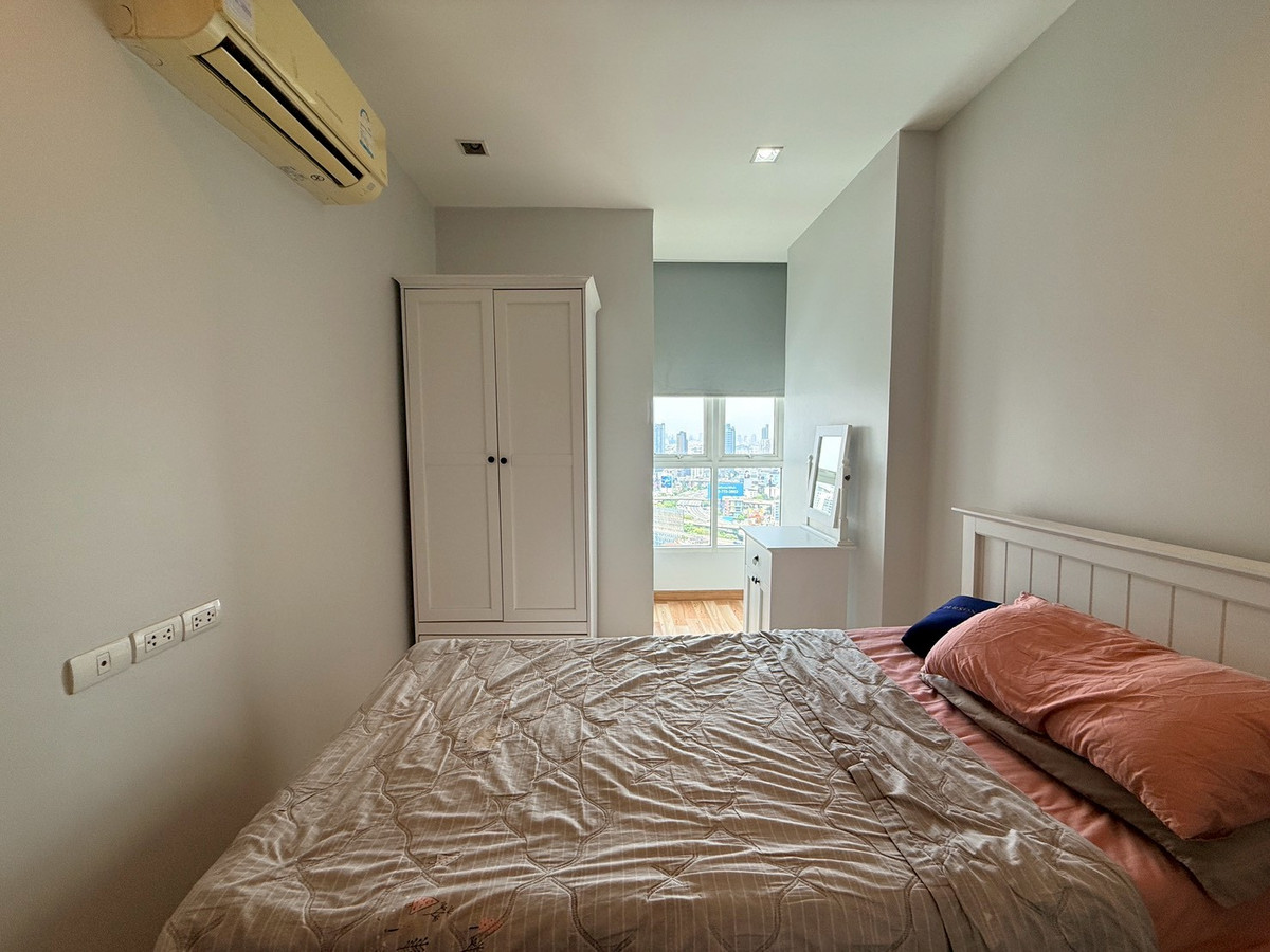 For sale at best price, 2 bedrooms, 1 bathroom, 55 sq.m. Condo near Pratunam, Central World, near Airport-link Ratchaprarop. For sale at best price, 2 bedrooms, 1 bathroom, 55 sq.m. Condo near Pratunam, Central World, near Airport-link Ratchaprarop.