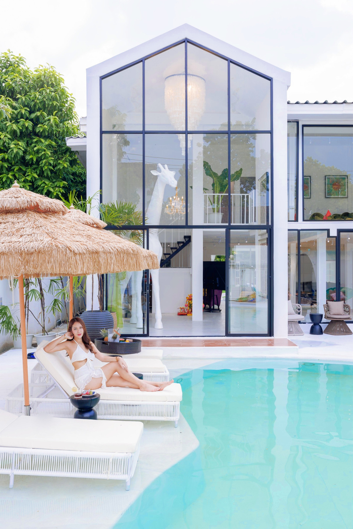1000sq 2-storey detached pool villa with 7 bedrooms at sukhumvit 1000sq 2-storey detached pool villa with 7 bedrooms at sukhumvit