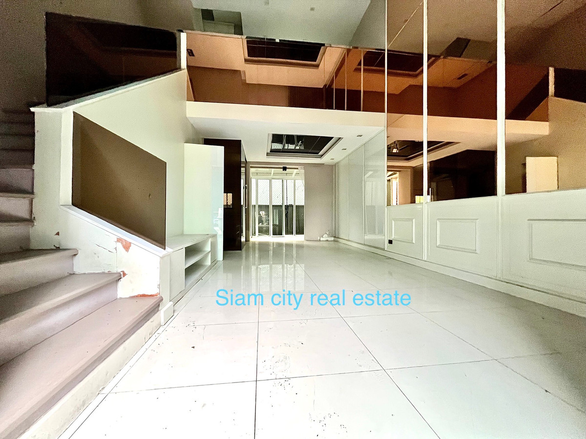 ขายทาวน์โฮม 3 ชั้นครึ่ง ร่วมสมัย โครงการ บ้านกลางเมือง รัชโยธิน เหมาะสำหรับอยู่อาศัย และทำเป็น Home office – รูปที่ 4